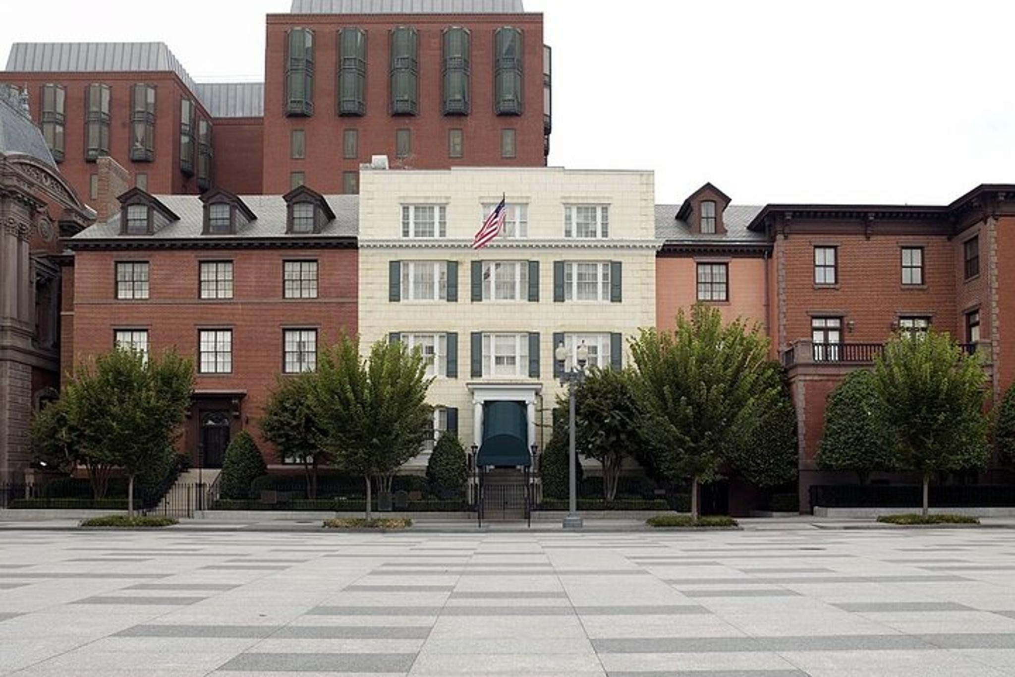 Washington DC Presidential Crime Scenes Walking Tour - Image 6