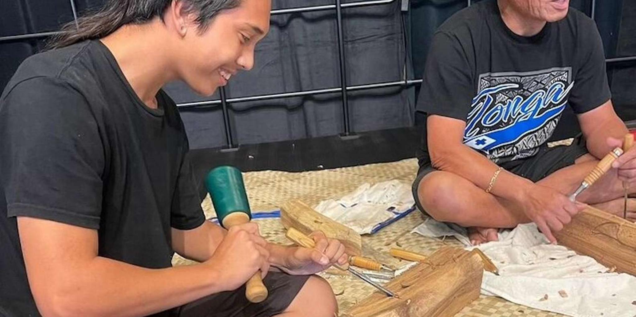 Maui Polynesian Wood Carving Experience 1 hr - Image 4