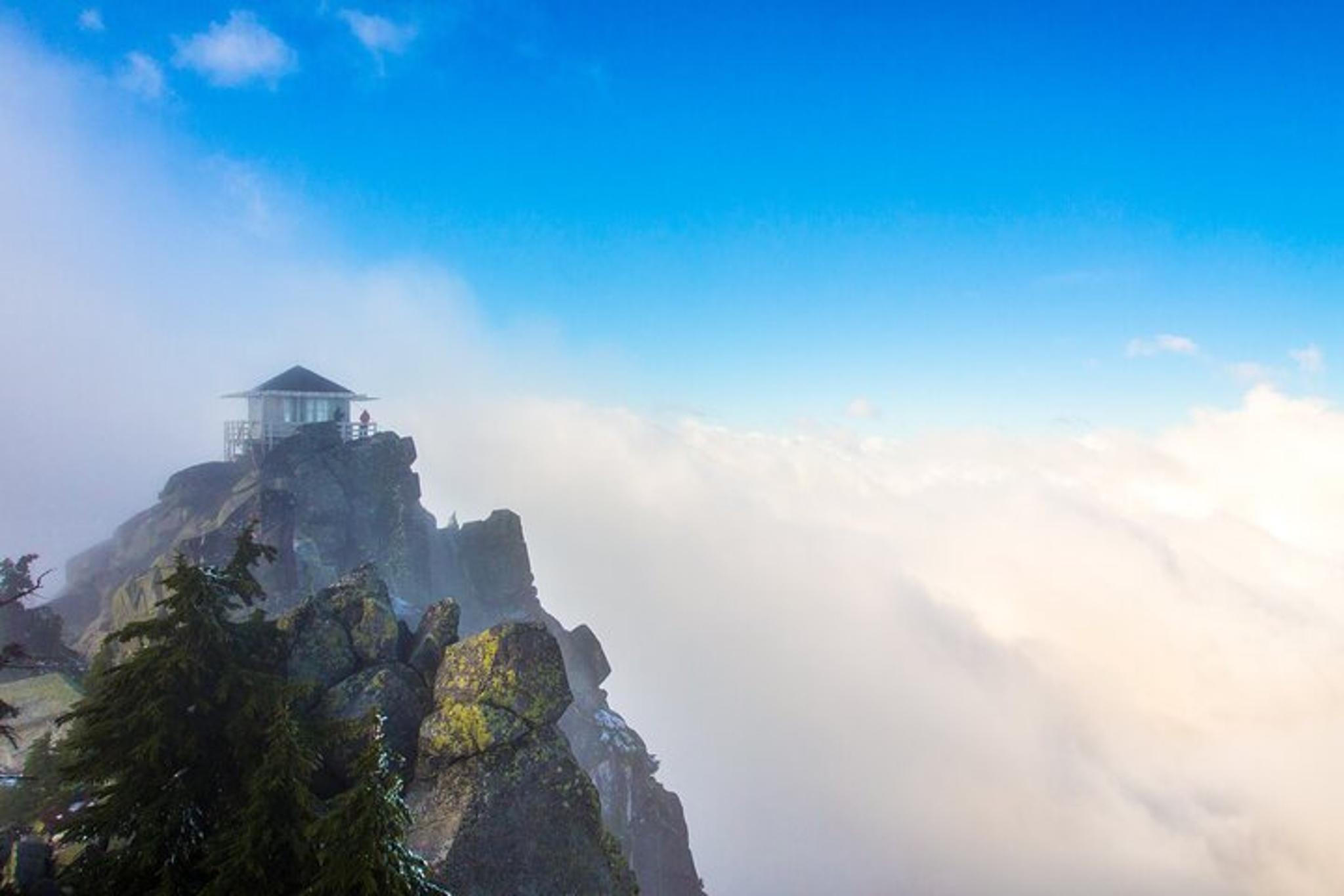 Seattle Mount Pilchuck Fire Lookout Hike - Image 2