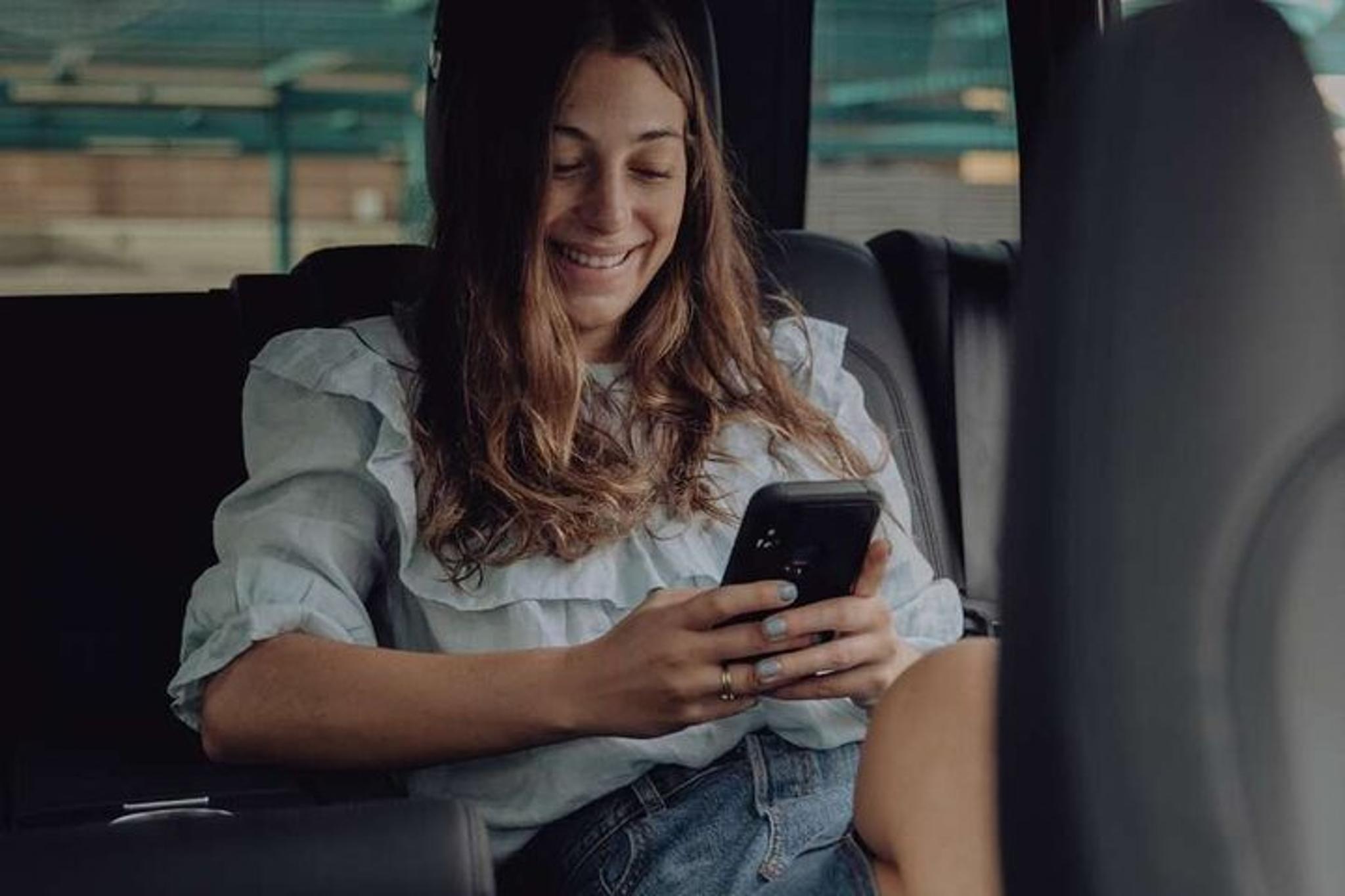 Honolulu Private Airport Transfer - Image 1