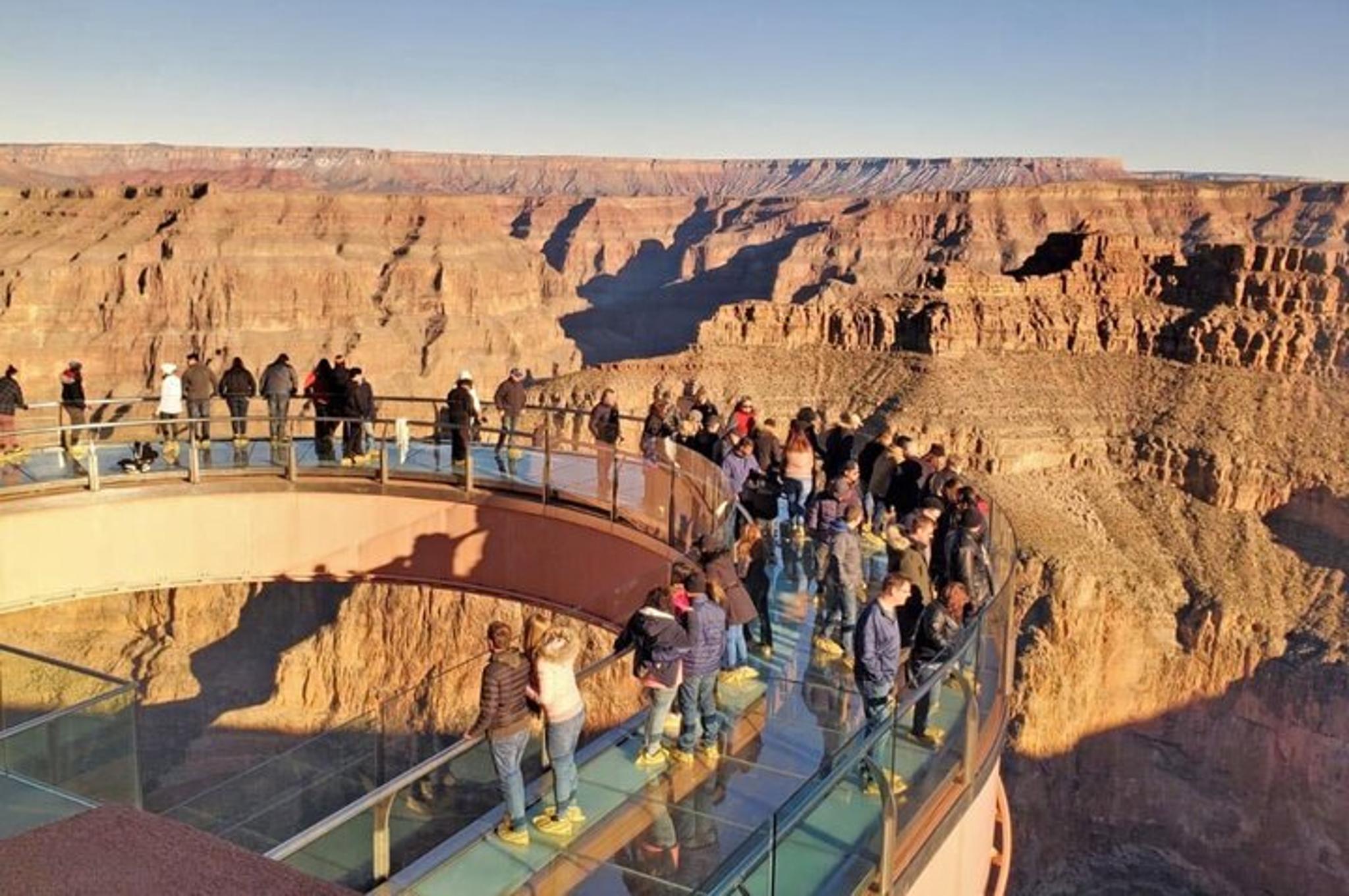 Grand Canyon Airplane Tour 20 min - Image 5