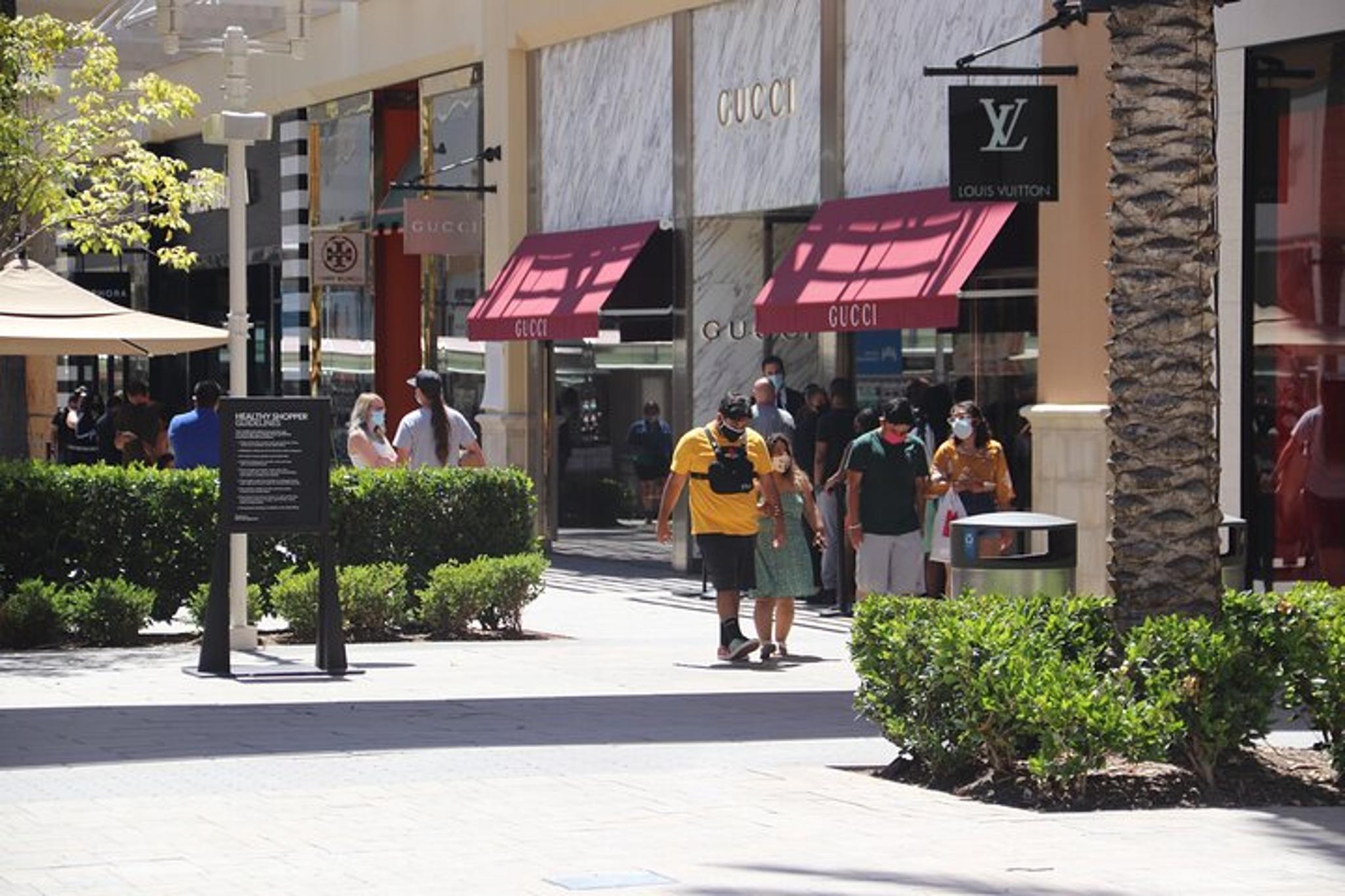 Jacksonville Shopping Tour to St. Augustine Outlets - Image 2