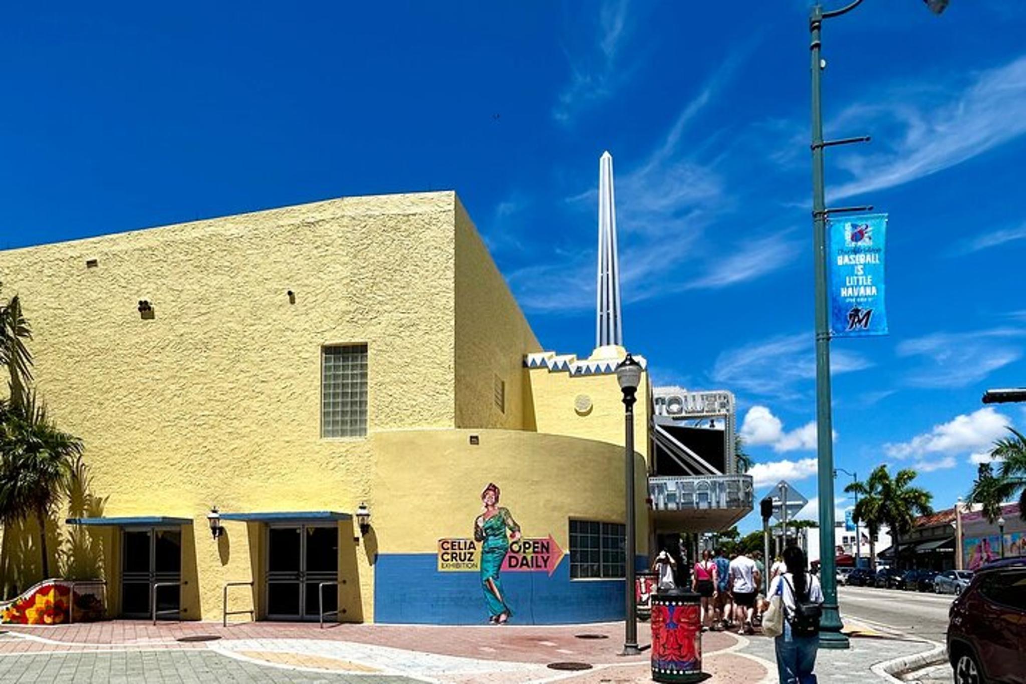 Miami Cultural Walking Tour in Little Havana