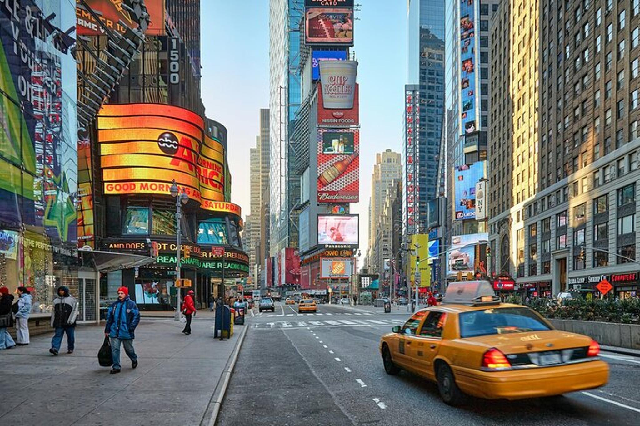 New York Smurfs Filming Locations Tour - Image 4