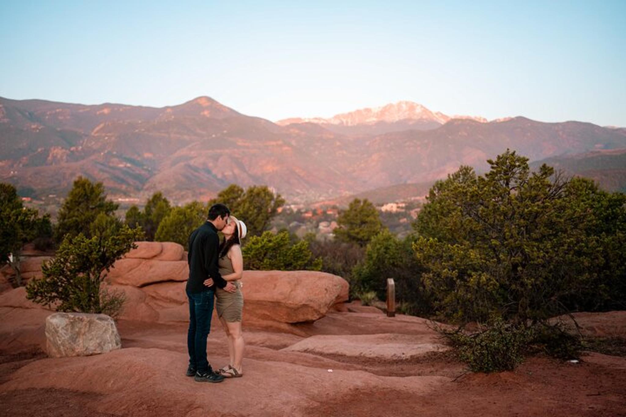 Colorado Springs Photoshoot Garden of the Gods 1 hr
