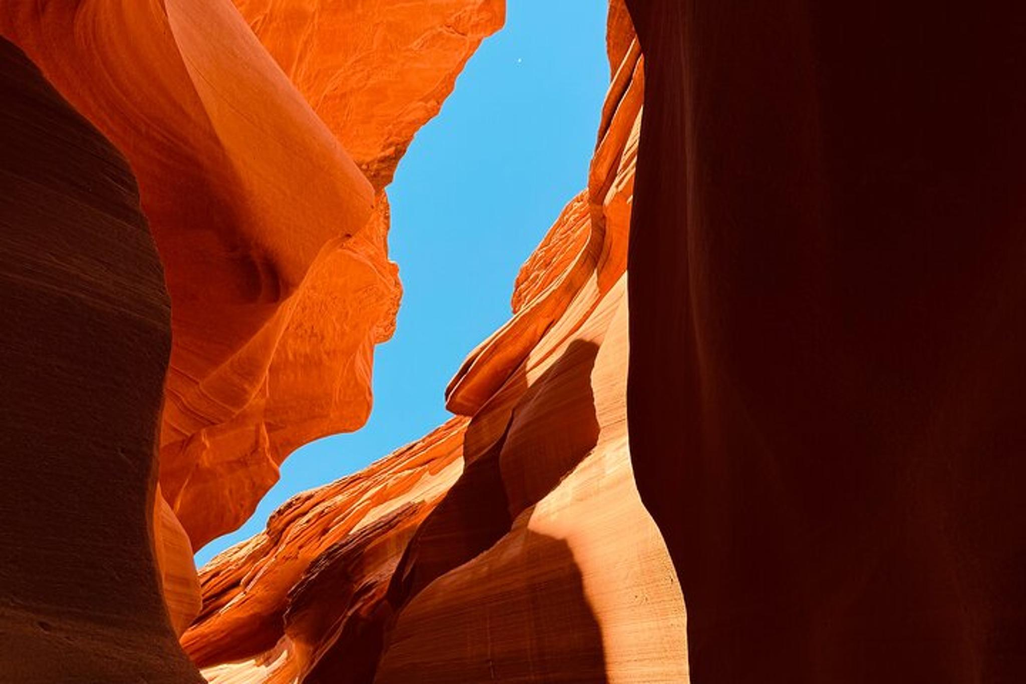 Las Vegas Antelope Canyon and Horseshoe Bend Day Tour - Image 3