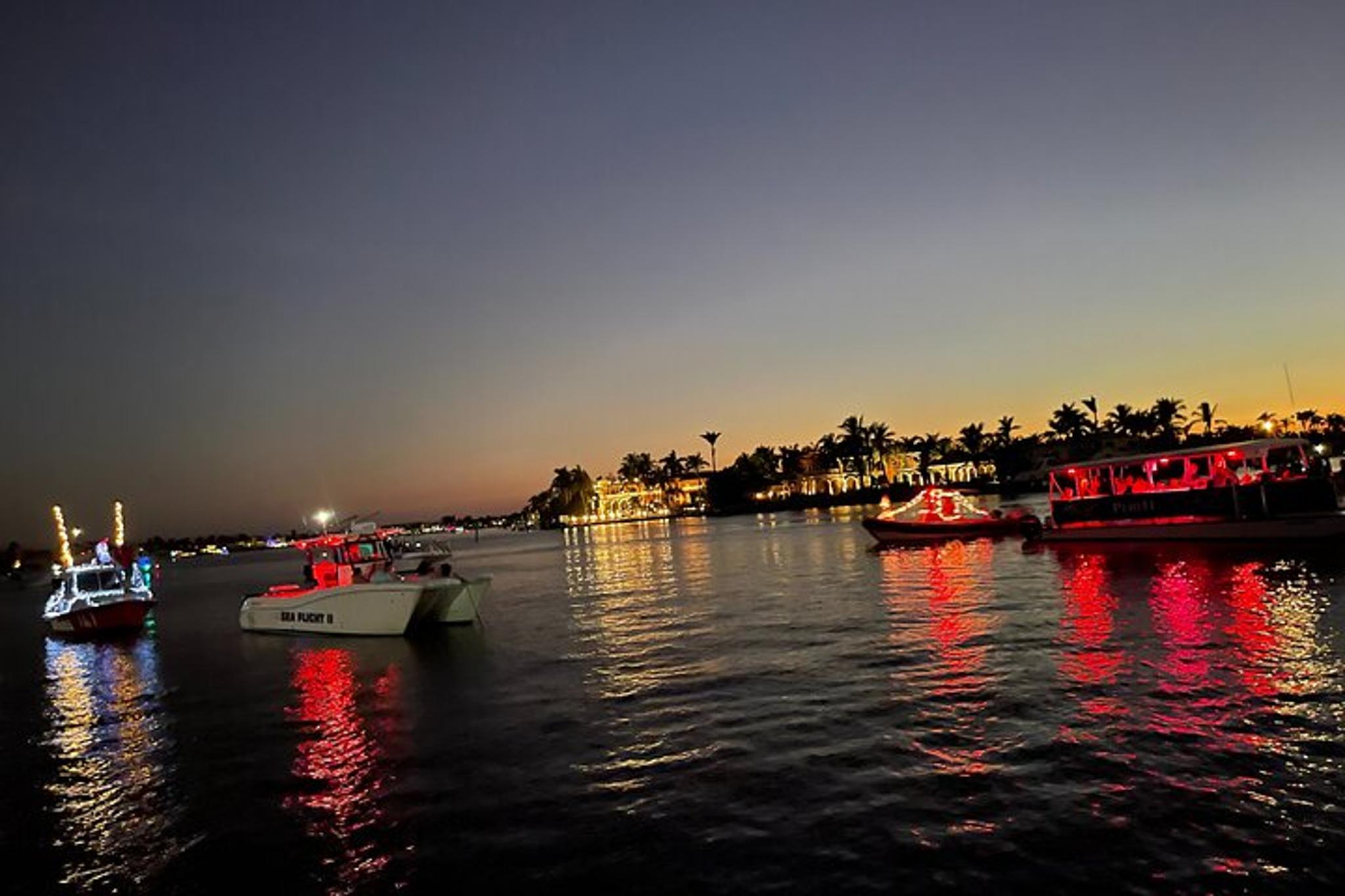 Naples Holiday Light Cruise and Sunset Tour
