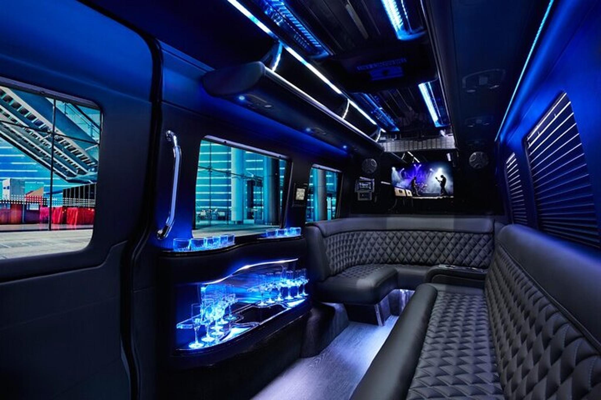 Las Vegas Private Transfer by SUV or Limo - Image 5