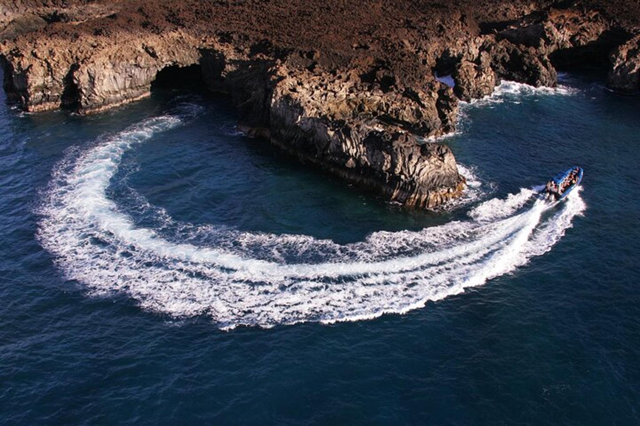 Maui Kanaio Sea Caves and La Perouse Snorkel - Image 6