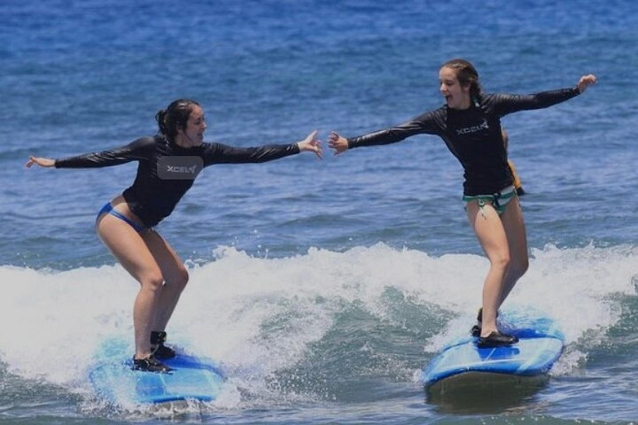 Waikiki Surf Lessons for Beginners 2 hr - Image 1