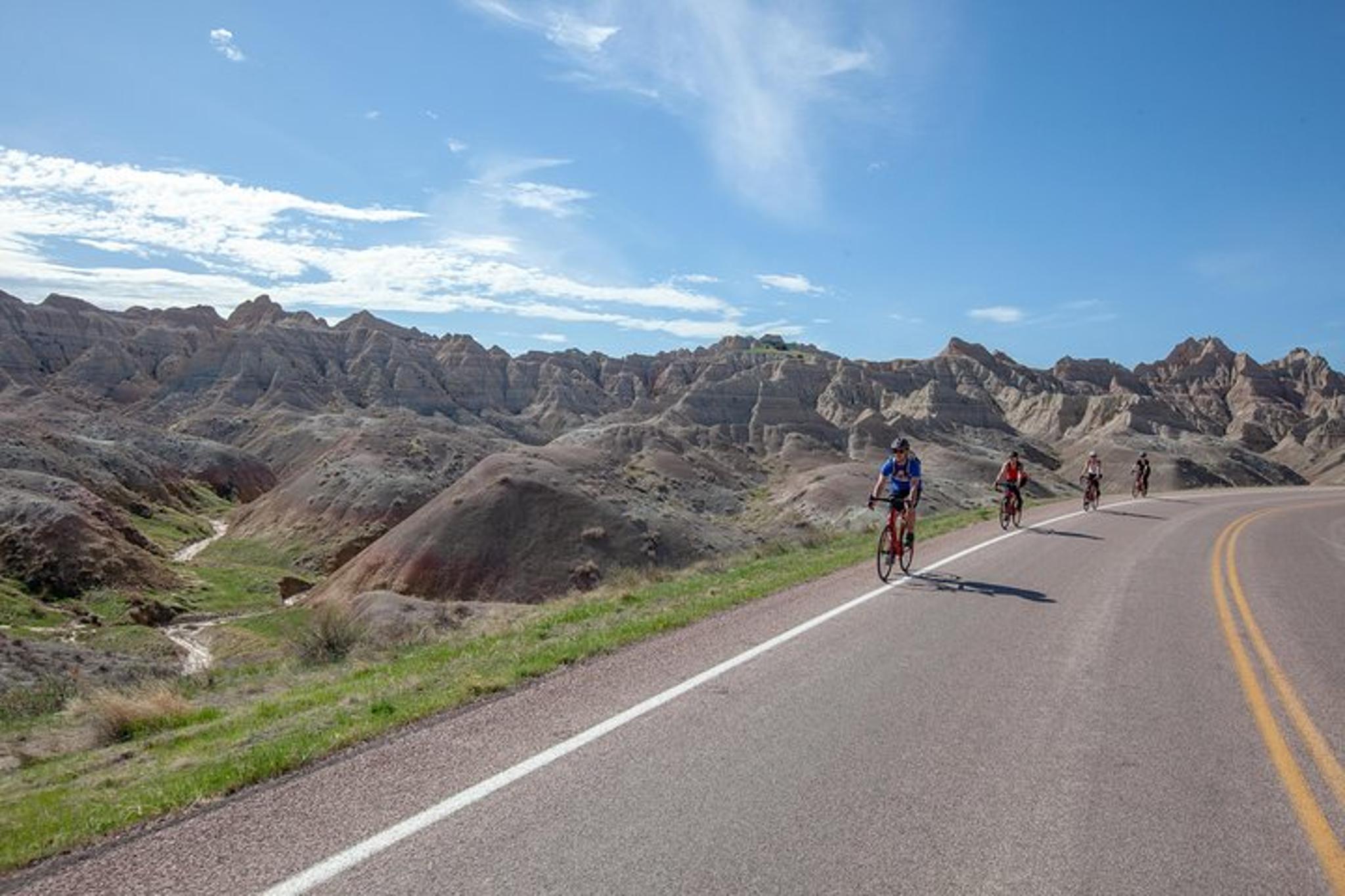 Badlands National Park Bicycle Tour - Image 4