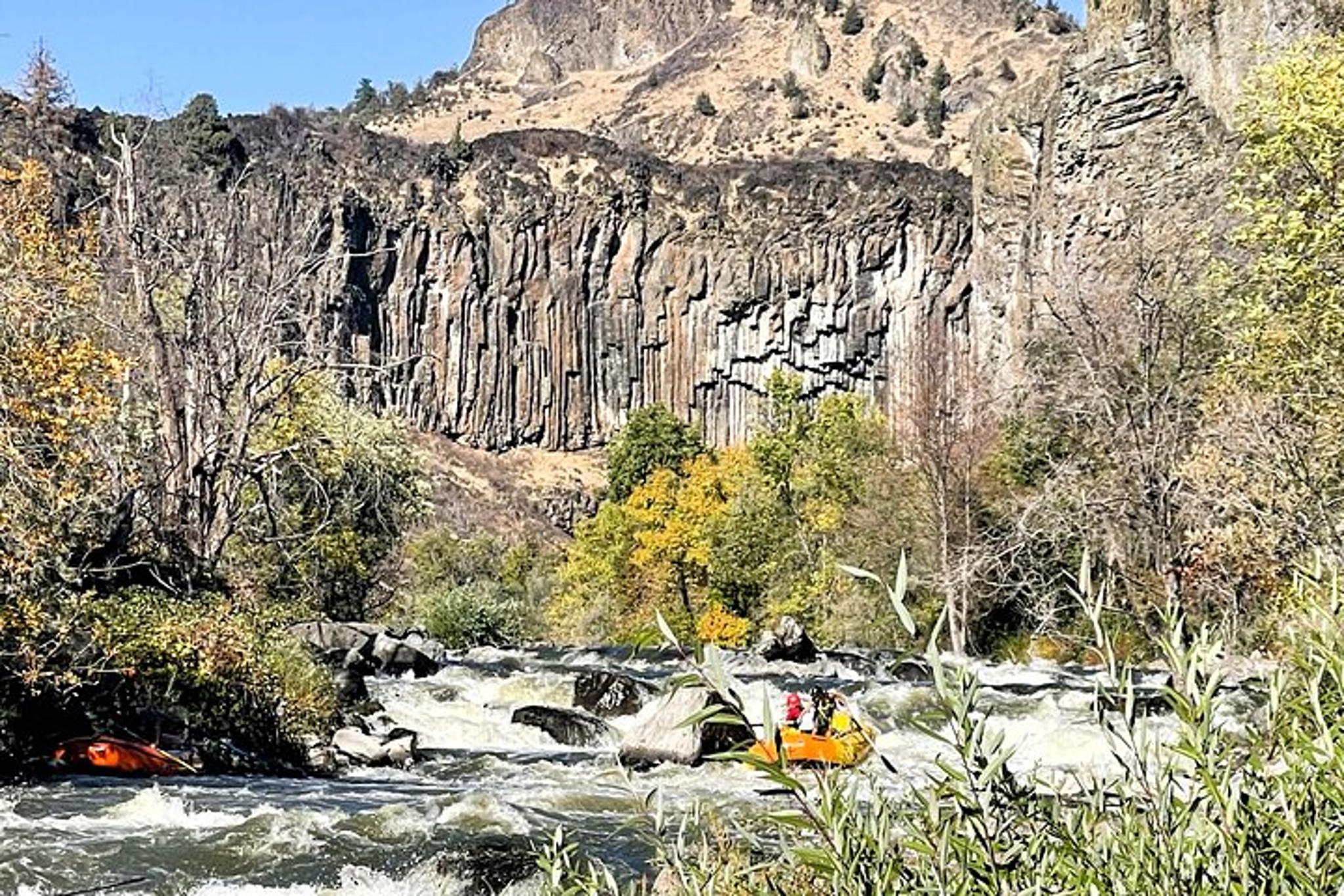 Ashland Klamath River Rafting Half Day - Image 5