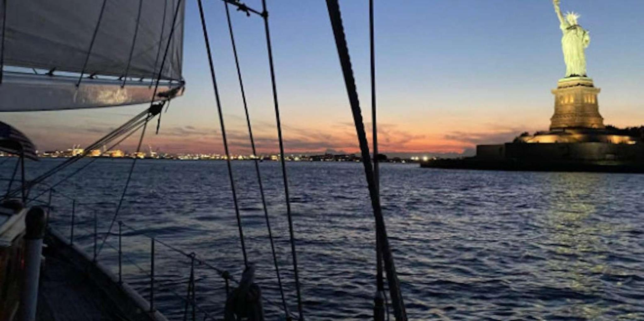 New York City Lights Cruise on Clipper City - Image 2