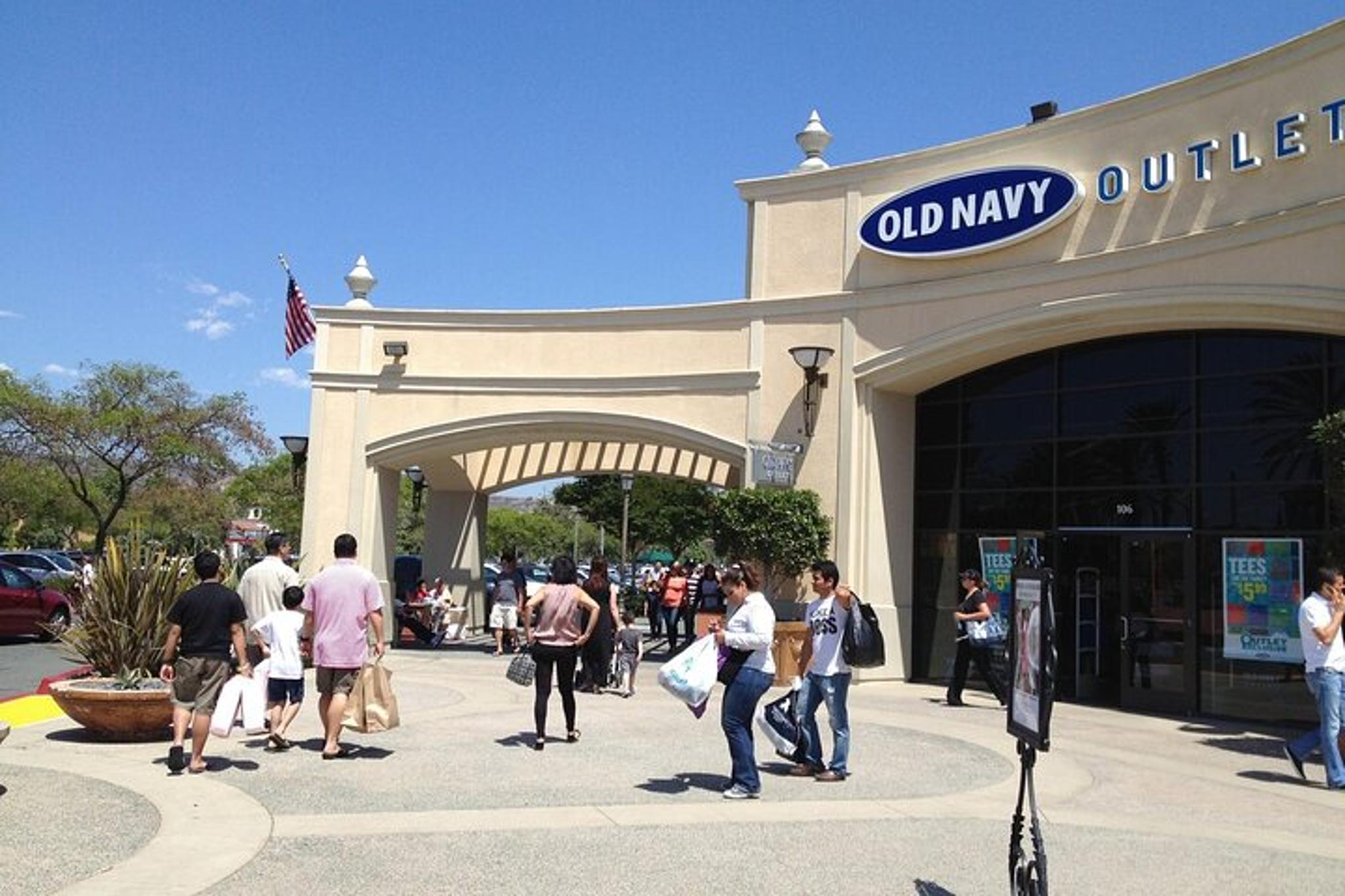San Diego Shopping Tour to Las Americas Outlets - Image 2