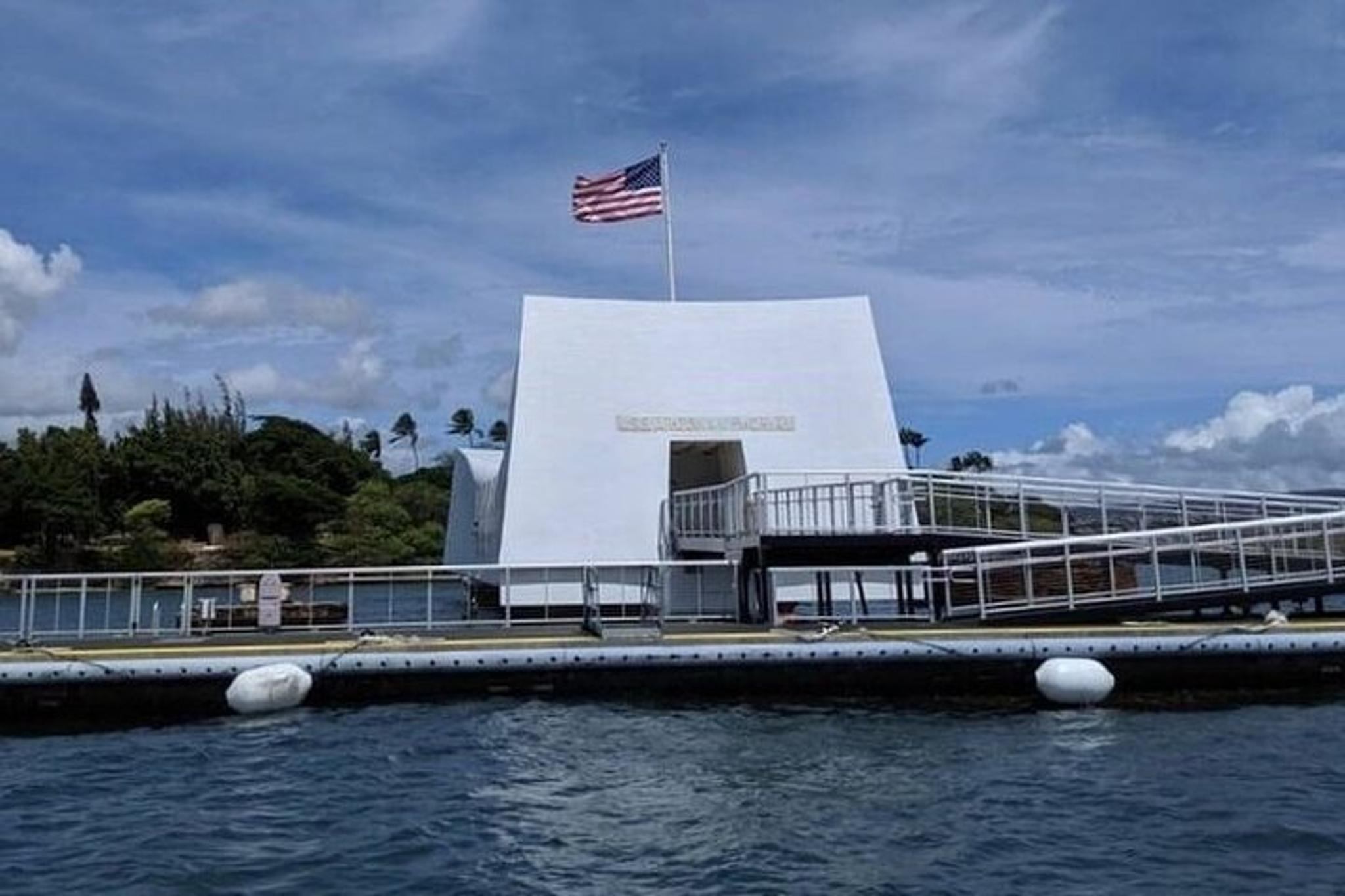 Honolulu Pearl Harbor Private Tour 6 hr