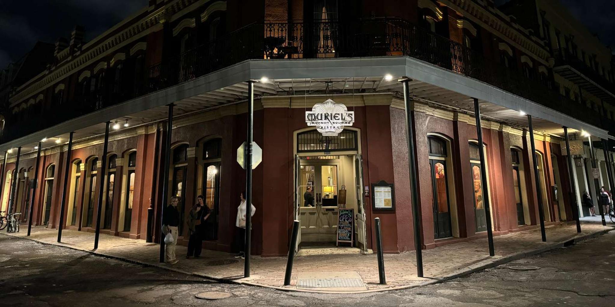 New Orleans Haunted Pub Crawl - Image 6