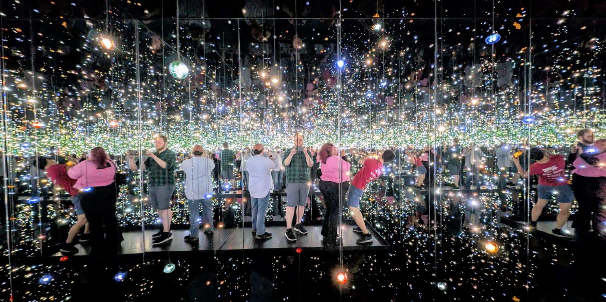 Los Angeles Arts Tour with MOCA & The Broad - Image 2