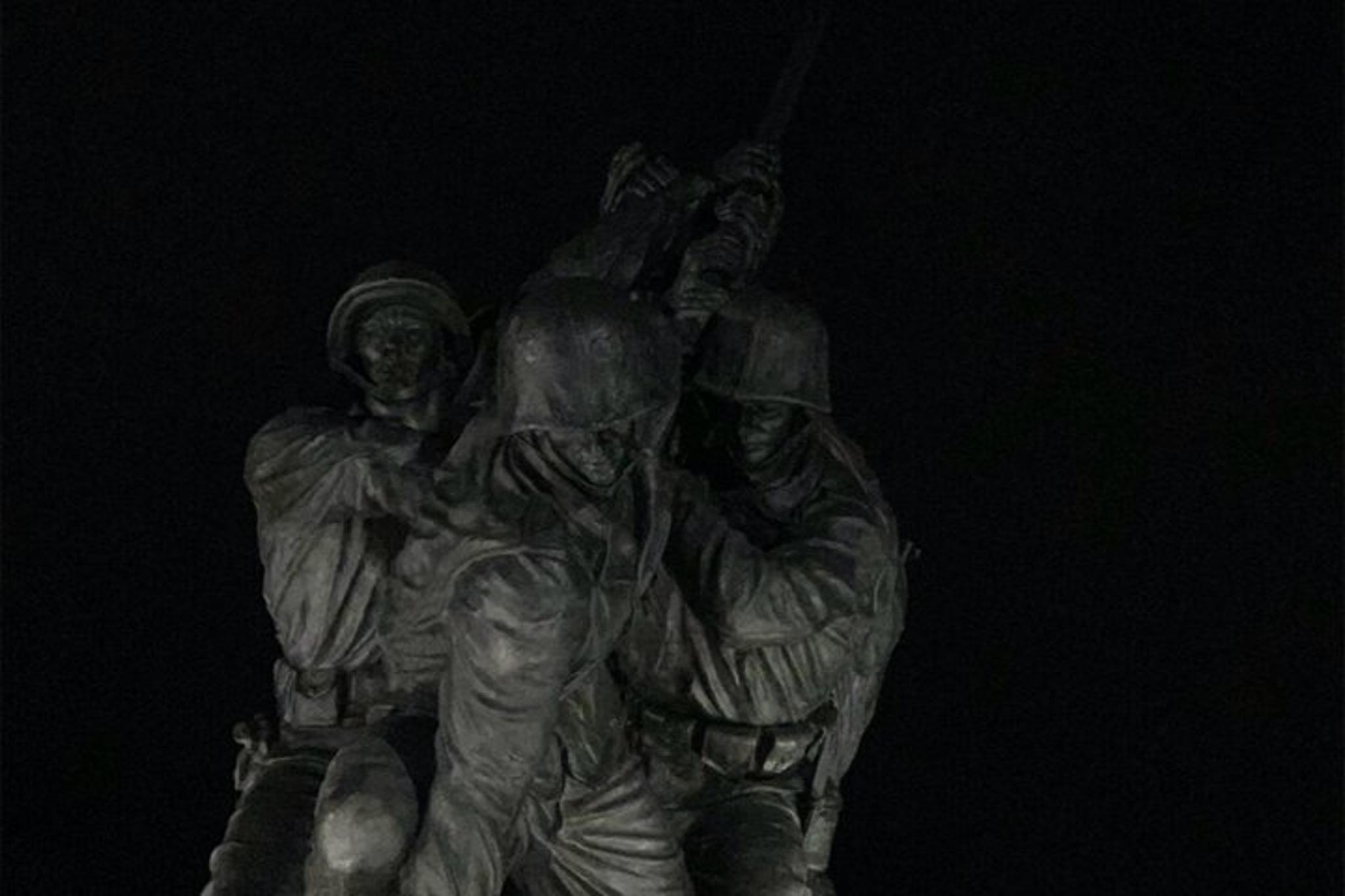 Washington, D.C. Monuments Night Tour - Image 4