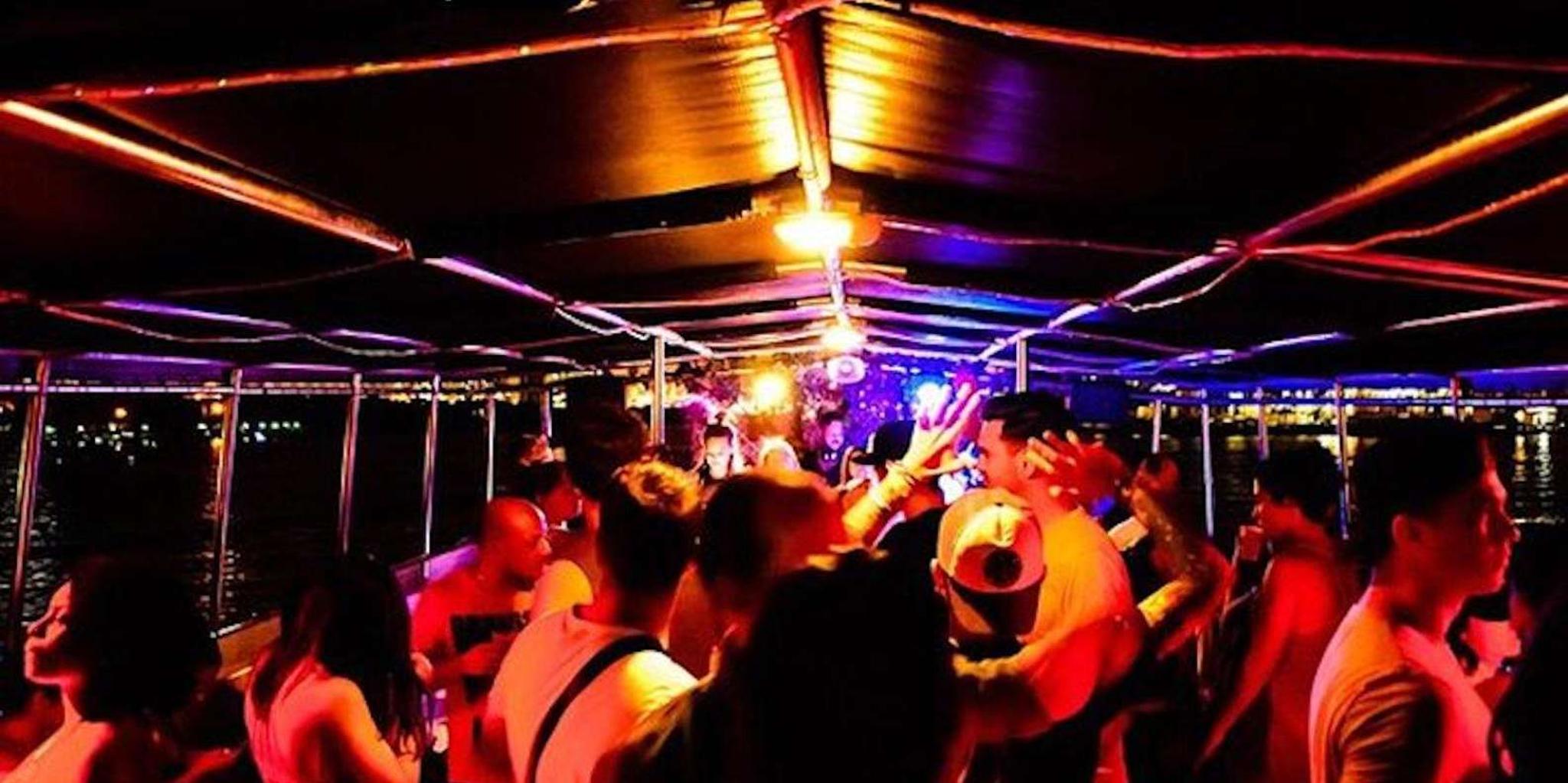 Miami Party Boat Cruise with Music & Skyline Views - Image 6