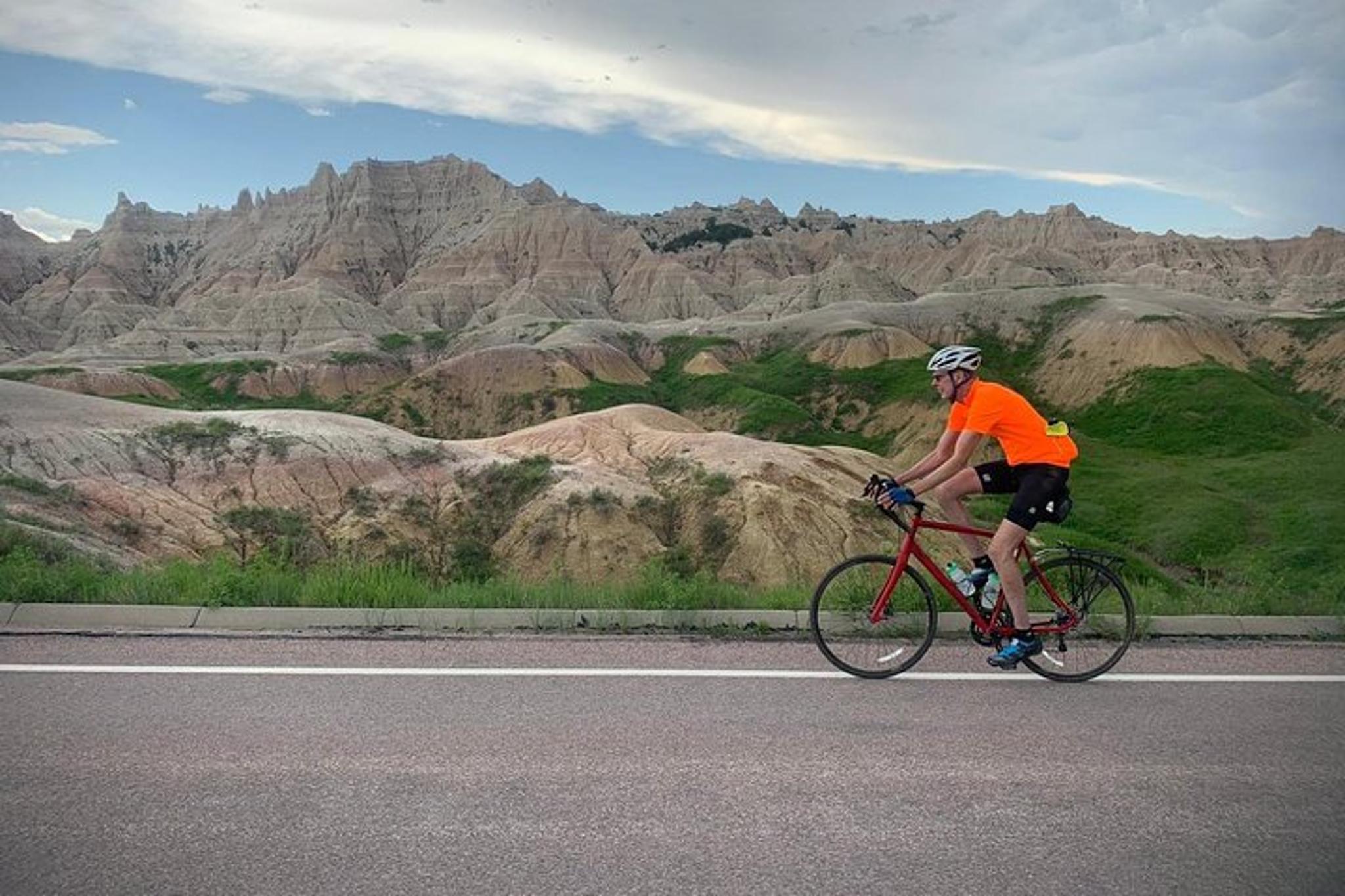 Badlands National Park Bicycle Tour - Image 5
