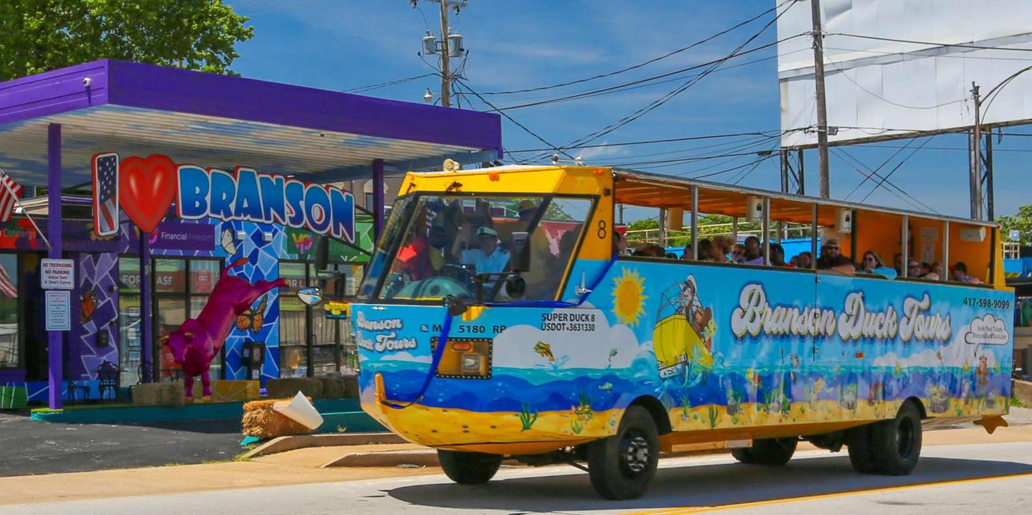 Branson Duck Tour on Lake Taneycomo 1.5 hr - Image 1