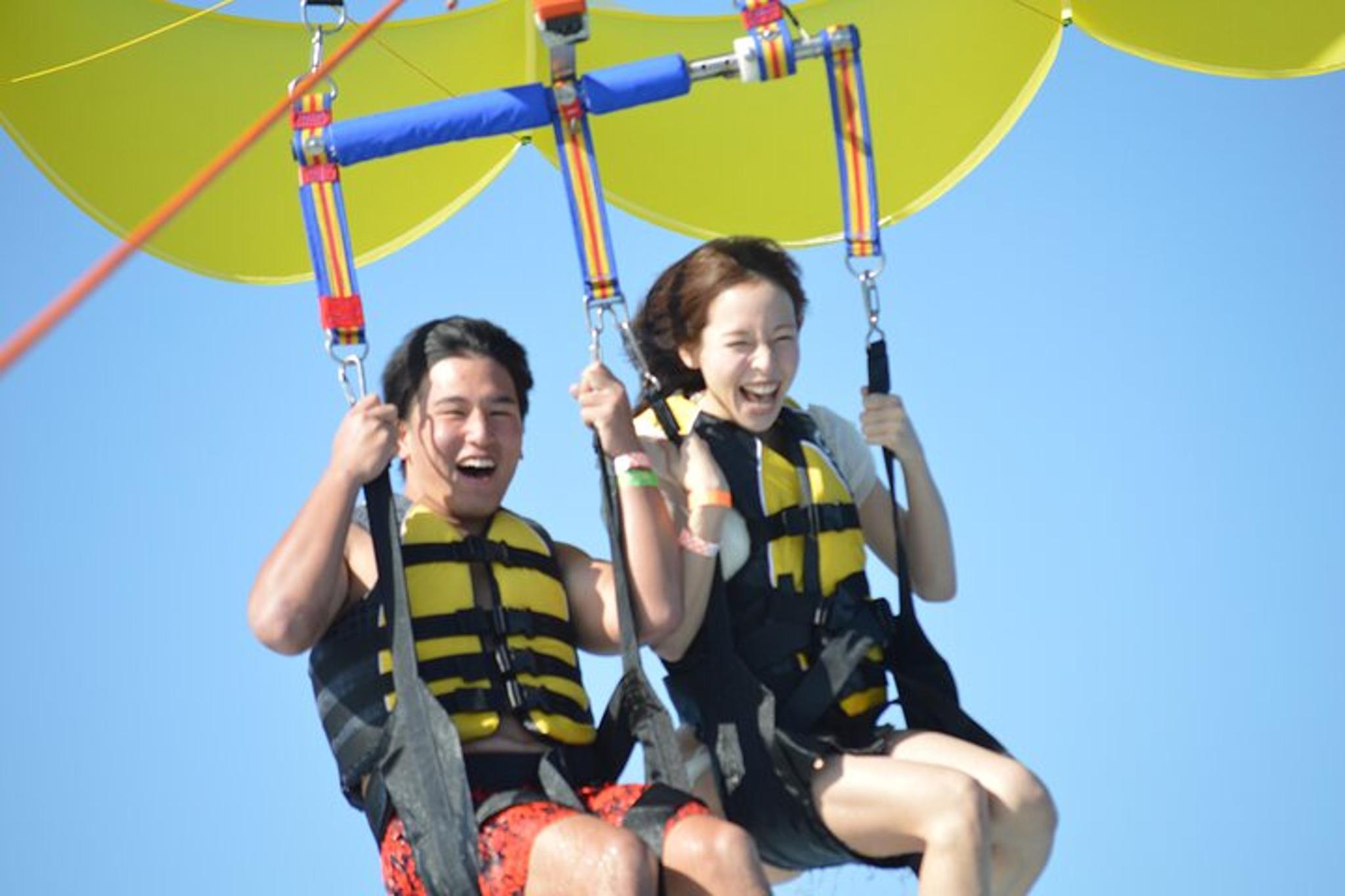 Honolulu Parasail and Banana Boat Adventure - Image 6