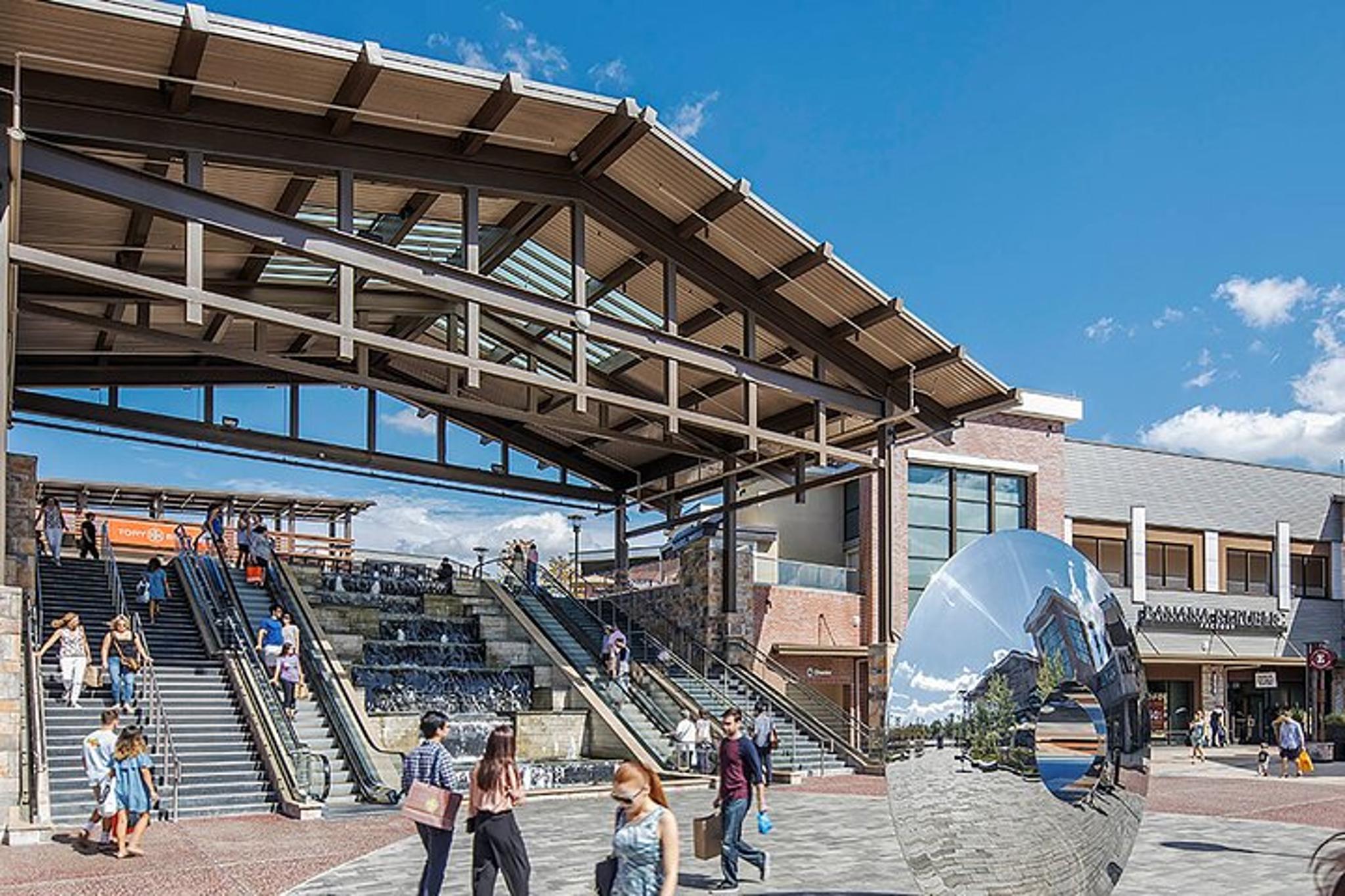 Baltimore Shopping Tour to Clarksburg Outlet - Image 2