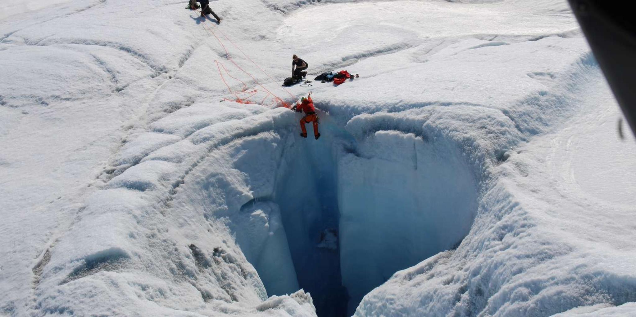 Anchorage Knik Glacier Helicopter and Ice Climbing Tour - Image 3