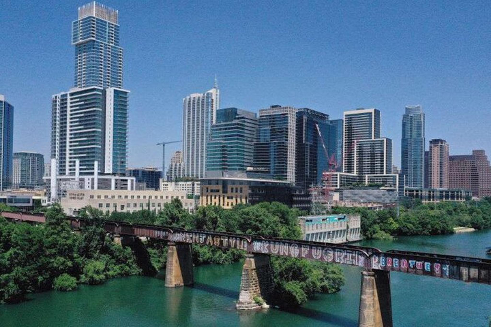 Austin Walking Tour in the Afternoon - Image 6