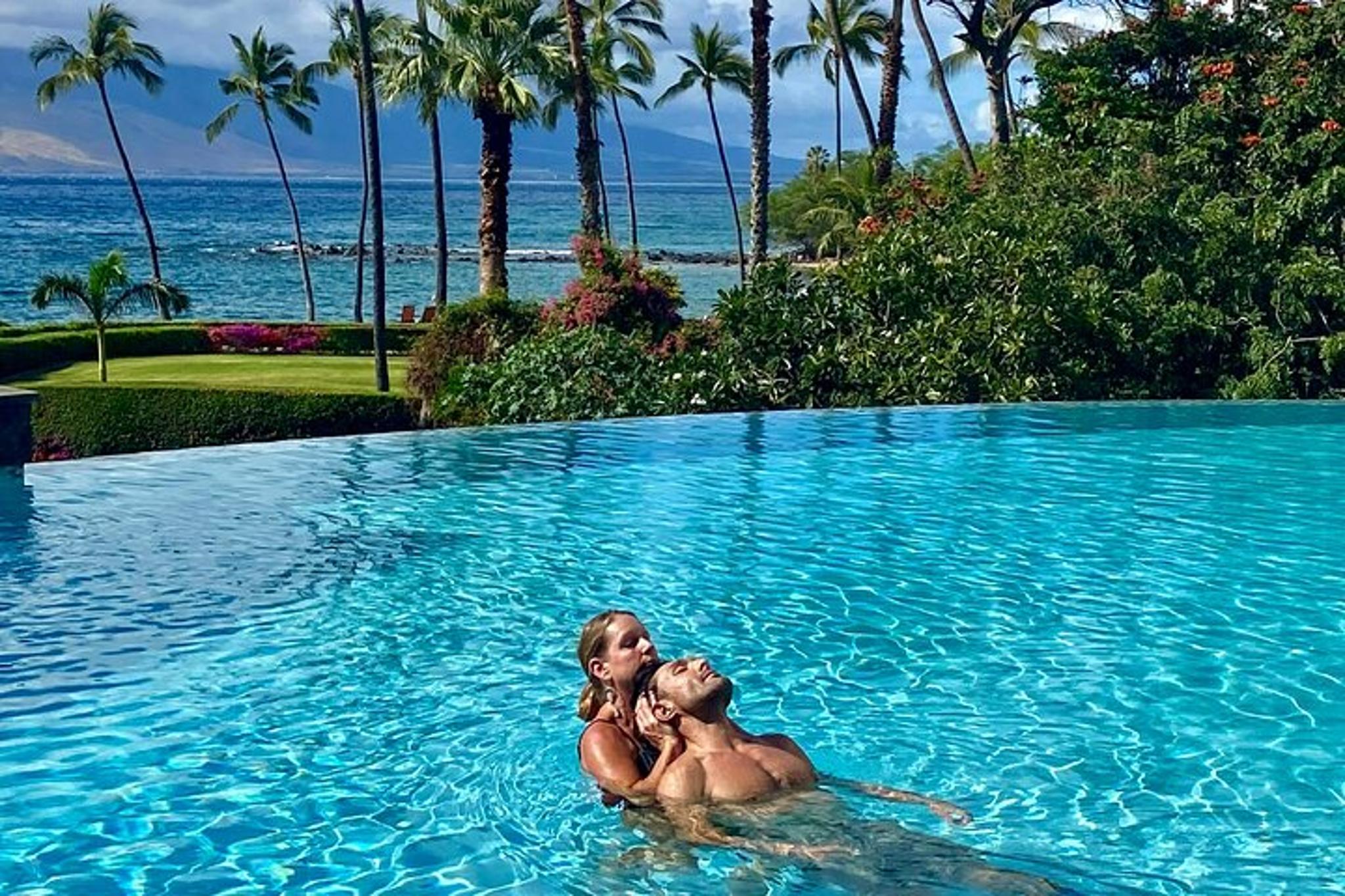 Wailuku Watsu Floating Massage 60 Min - Image 2