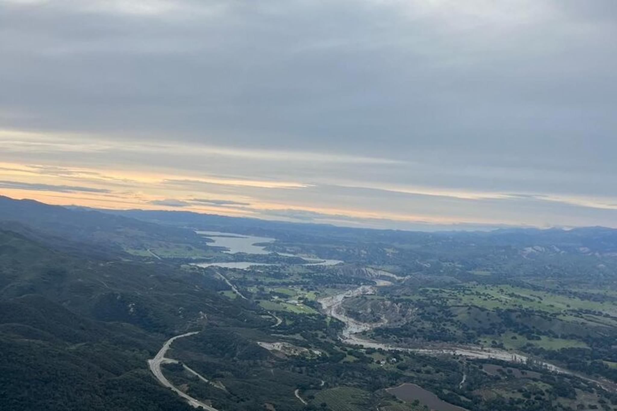 Santa Barbara Mountain and City Helicopter Flight - Image 5