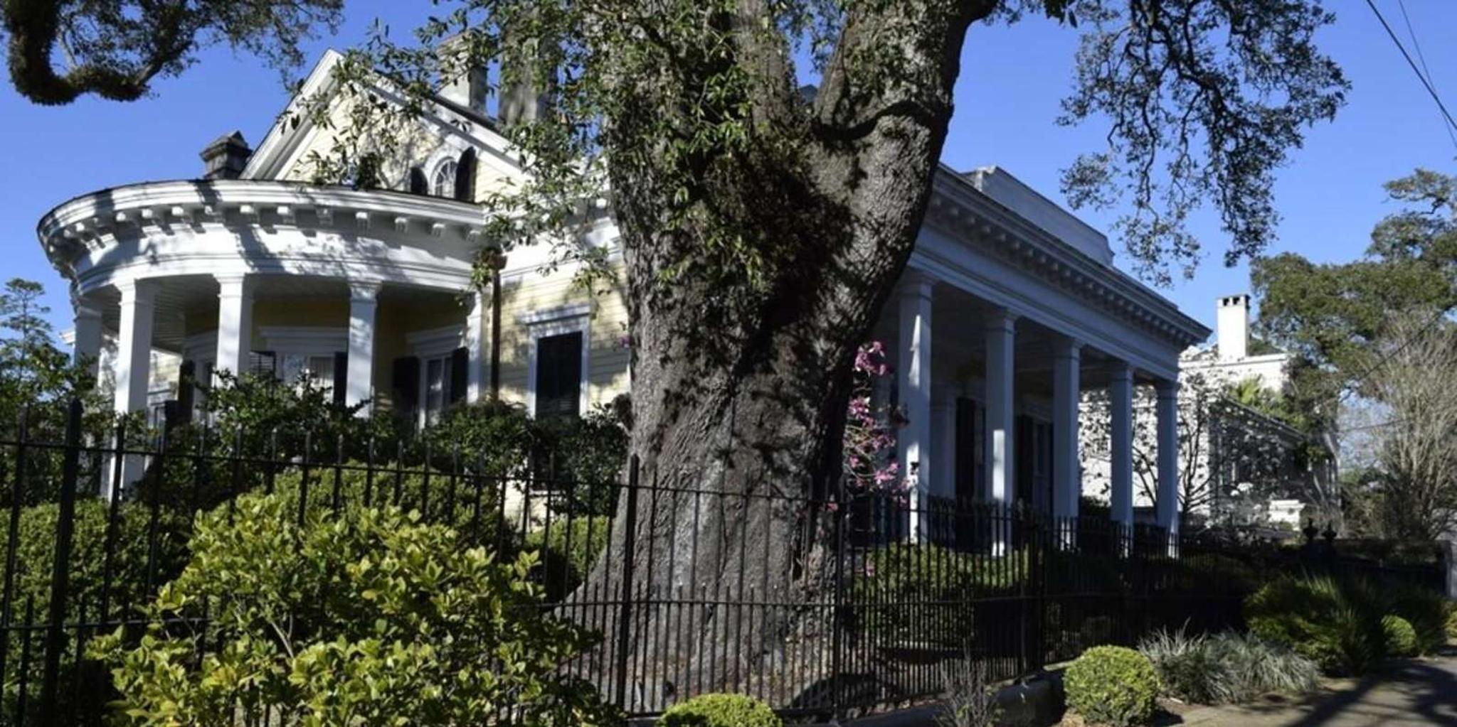 New Orleans Garden District Walking Tour - Image 5