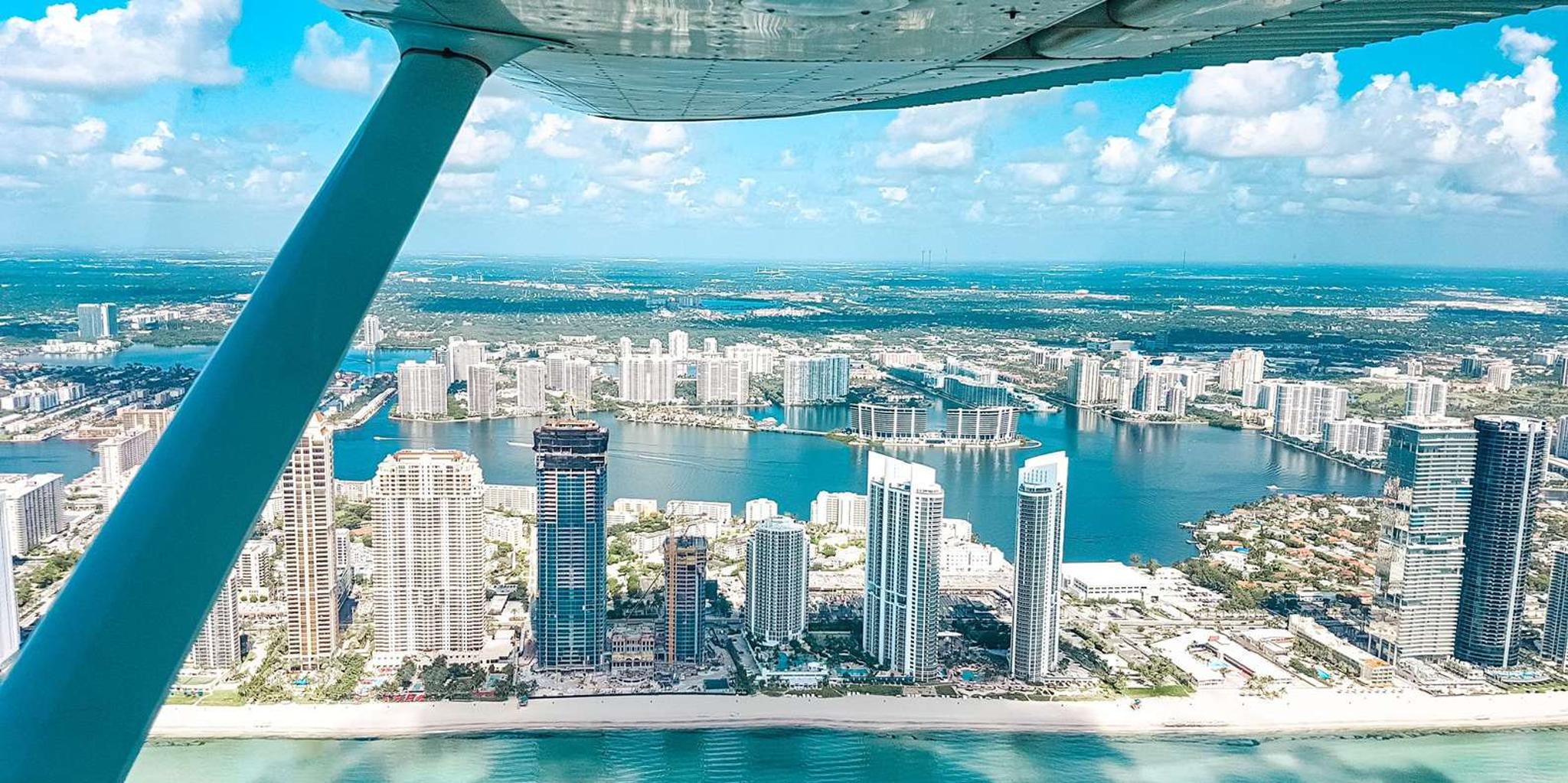 Miami Airplane Tour with Drinks