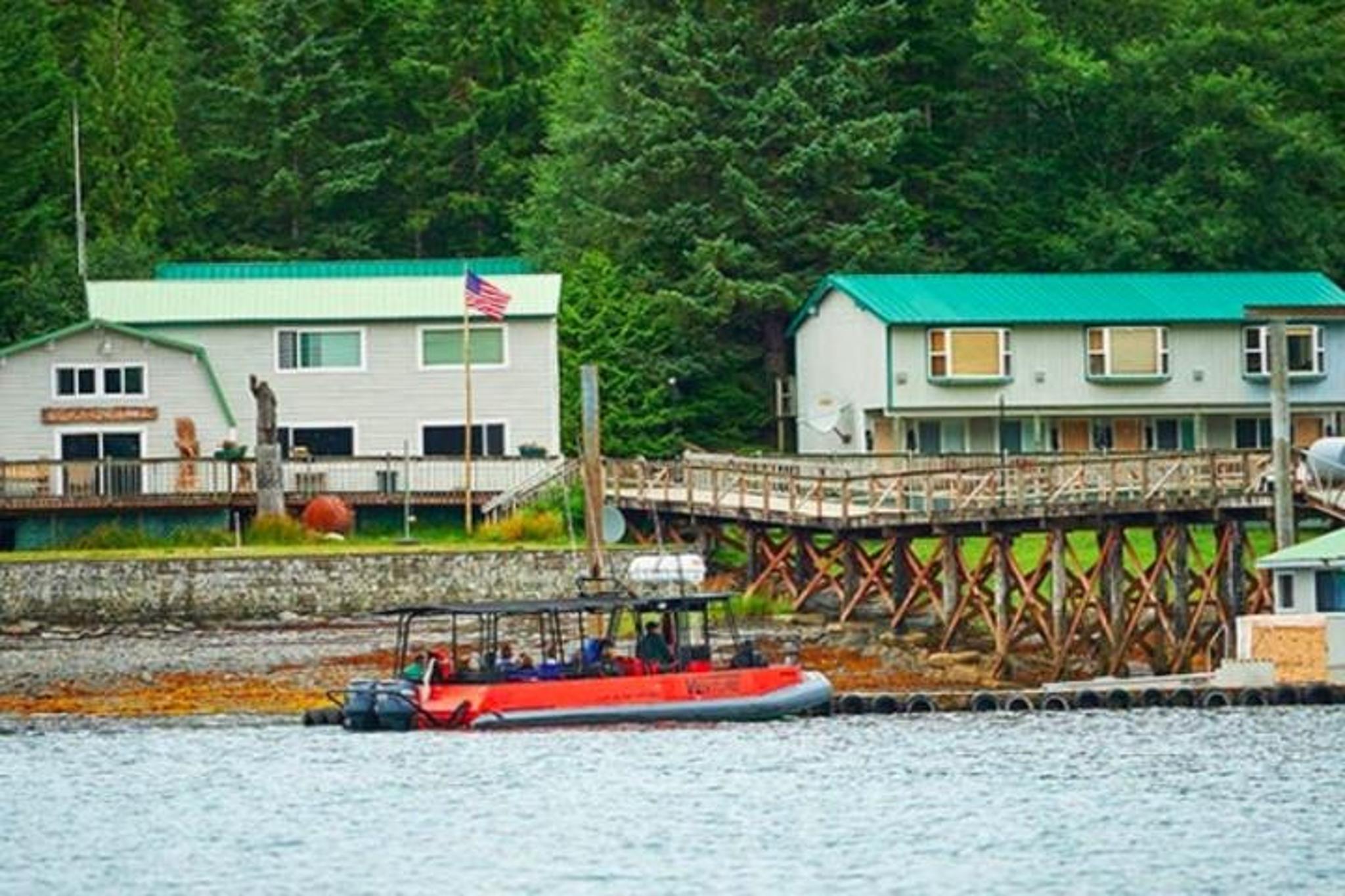Ketchikan Shore Excursion: Silverking Lodge Adventure & Seafeast - Image 1