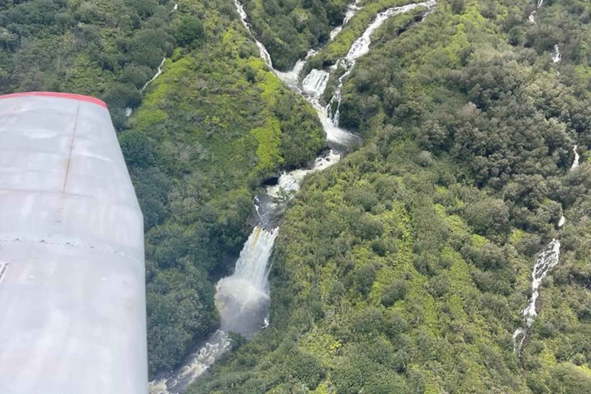 Maui Air Tour: Volcano Lava & Jungle Waterfalls - Image 3