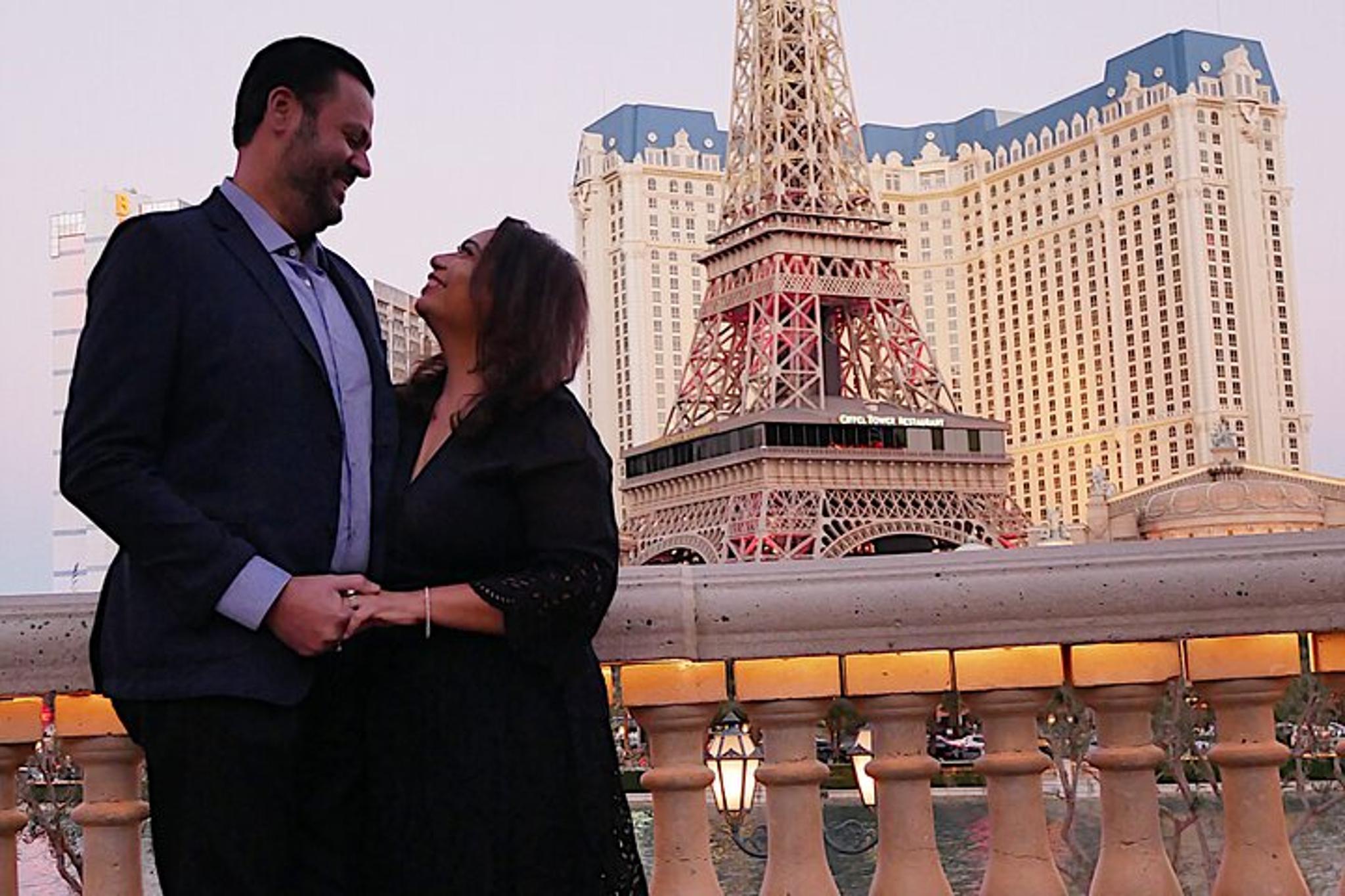 Las Vegas Strip Limo Tour with Champagne - Image 2