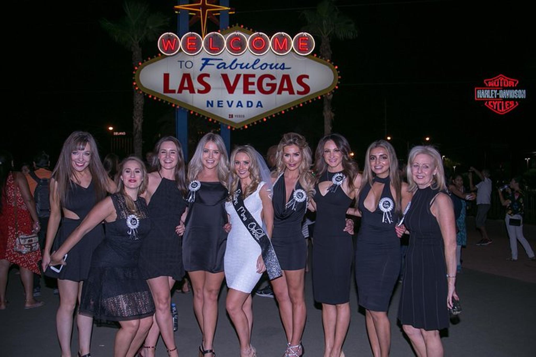Las Vegas Photo Tour by Limousine