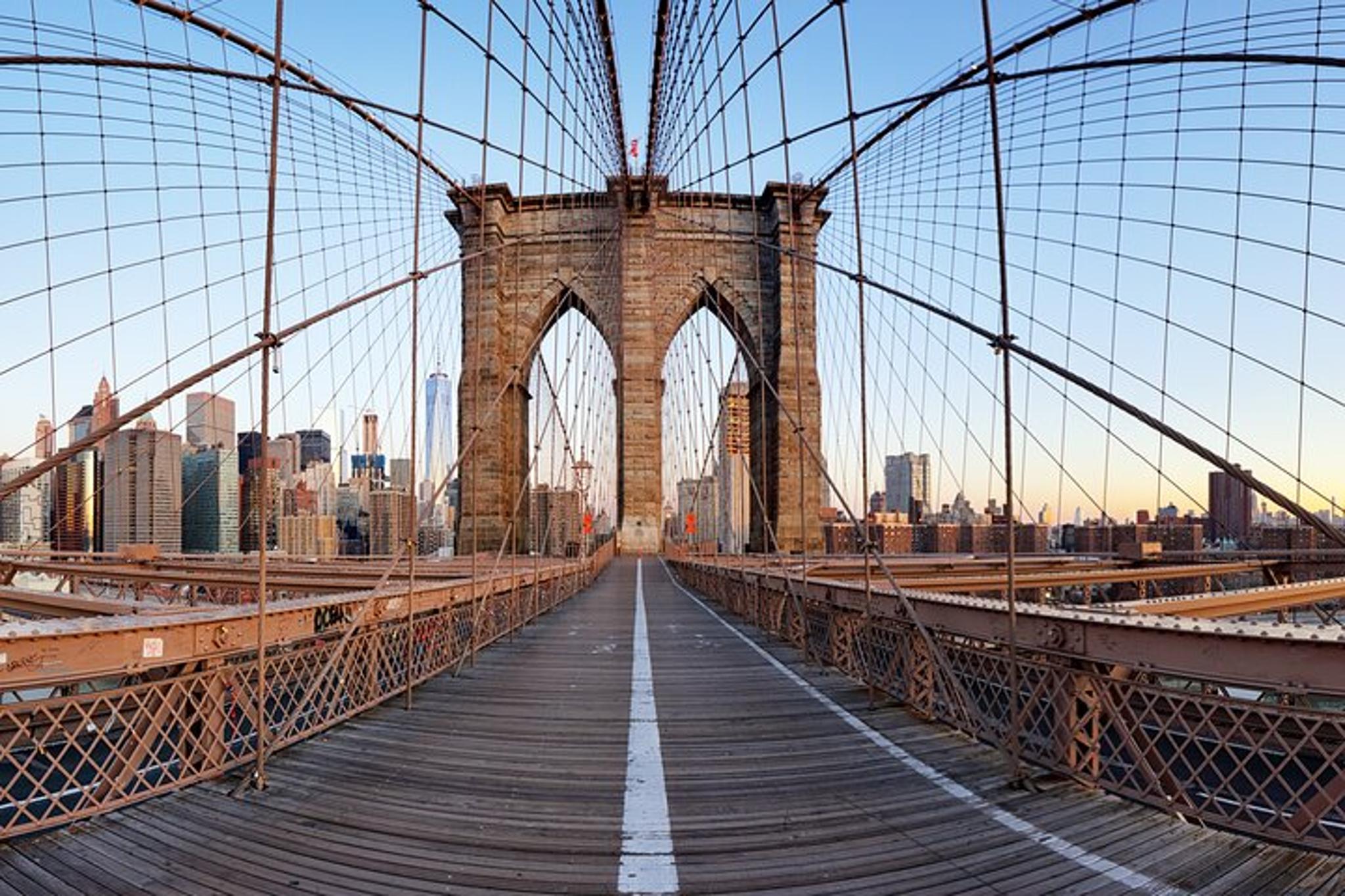 New York City Statue of Liberty and Empire State Building Tour by Car - Image 3