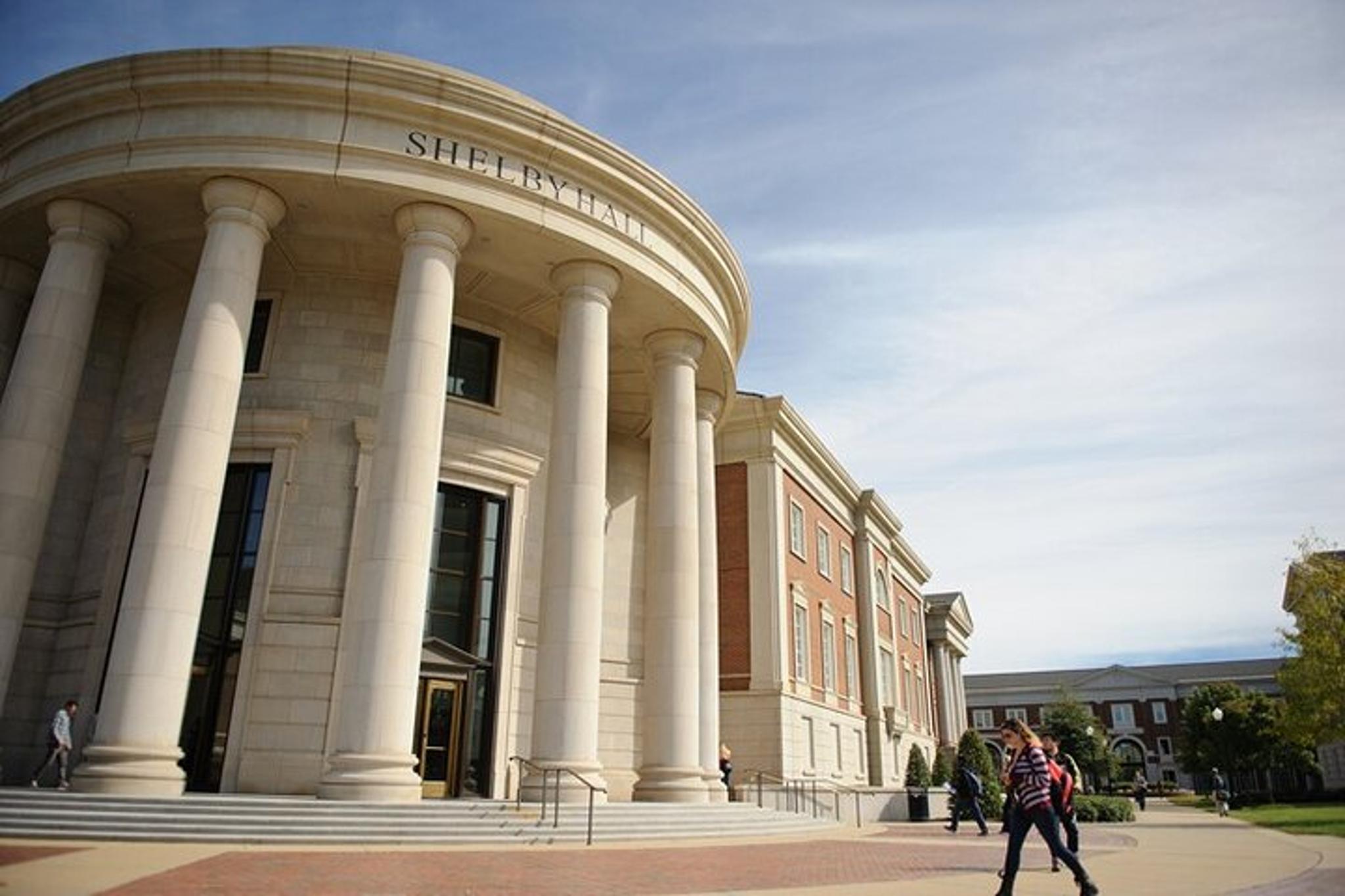 Tuscaloosa Walking Tour of University of Alabama - Image 4