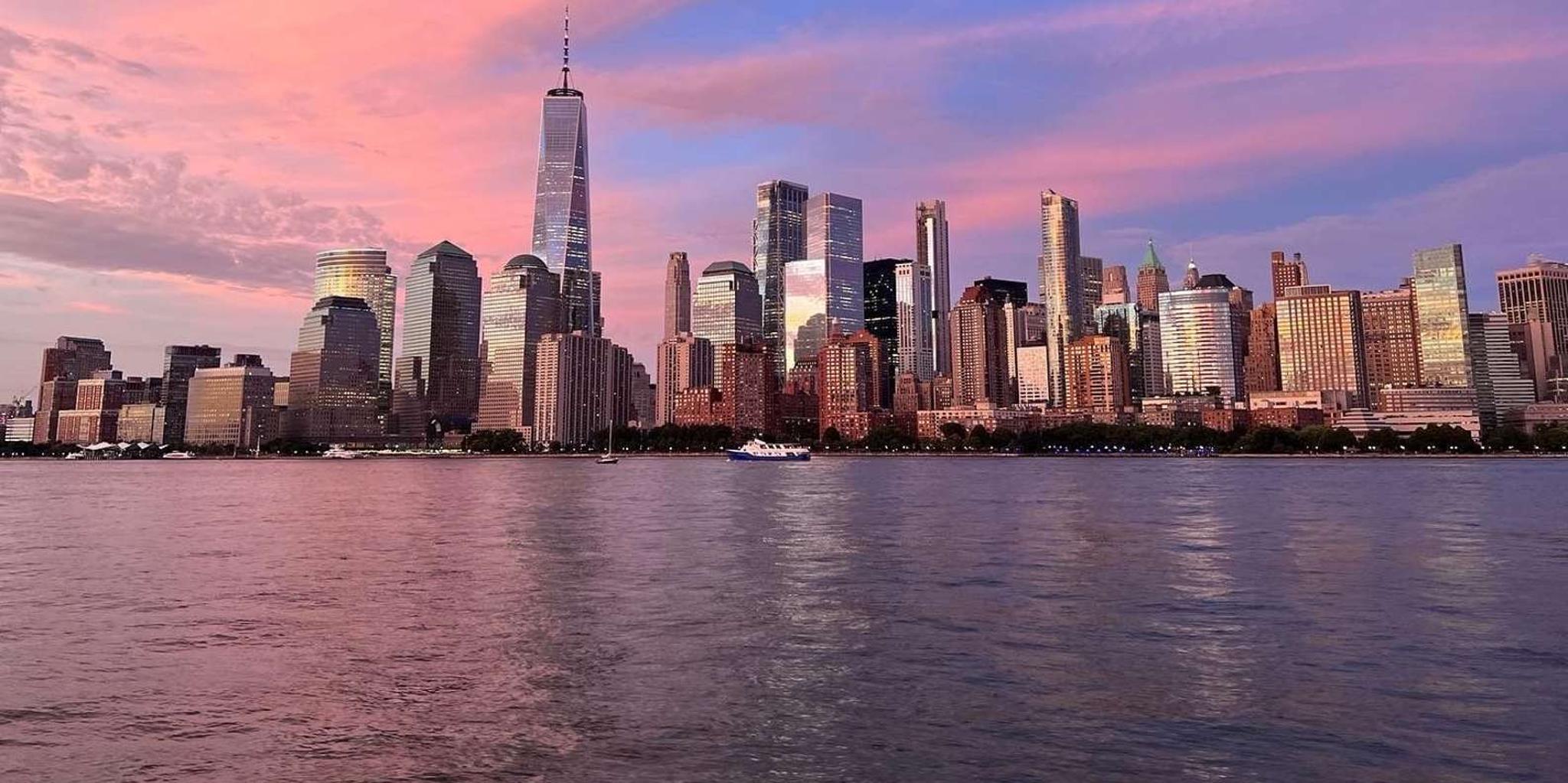 New York Valentine's Day Champagne Cruise - Image 4