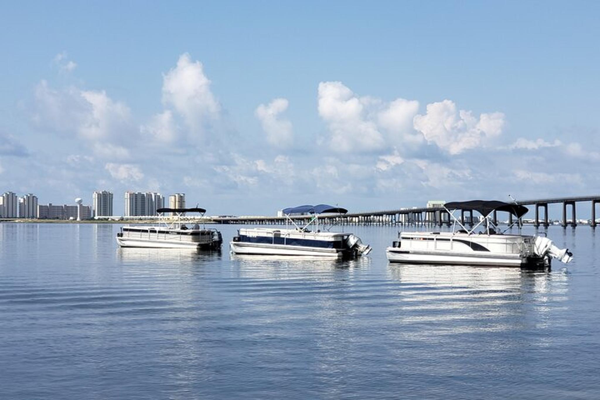 Navarre Pontoon Boat Rental 9 hr - Image 6