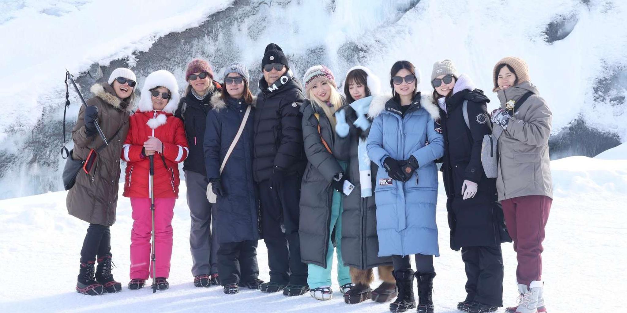 Anchorage Matanuska Glacier Hike with Transfers - Image 3
