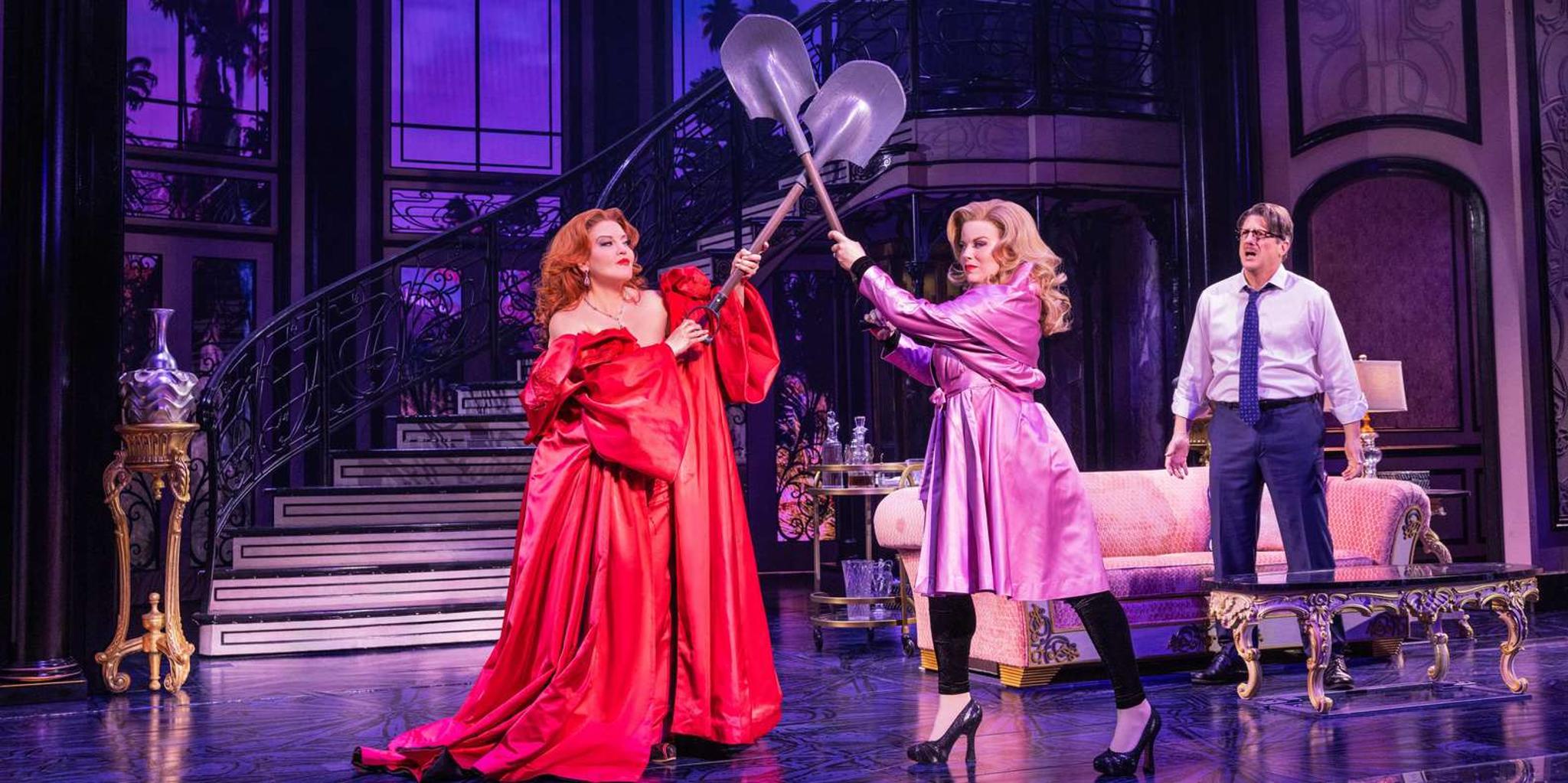 New York City Death Becomes Her Musical on Broadway - Image 3