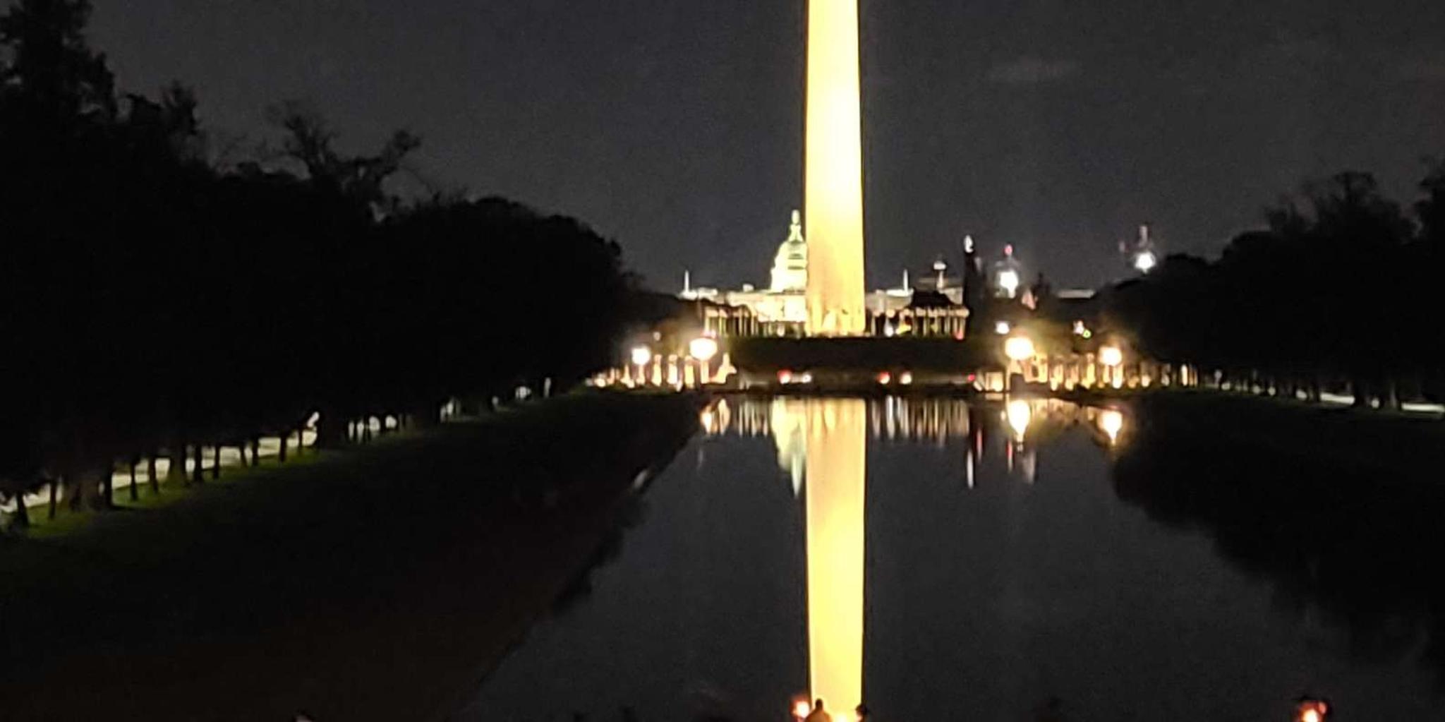 Washington DC Night Bicycle Tour - Image 5