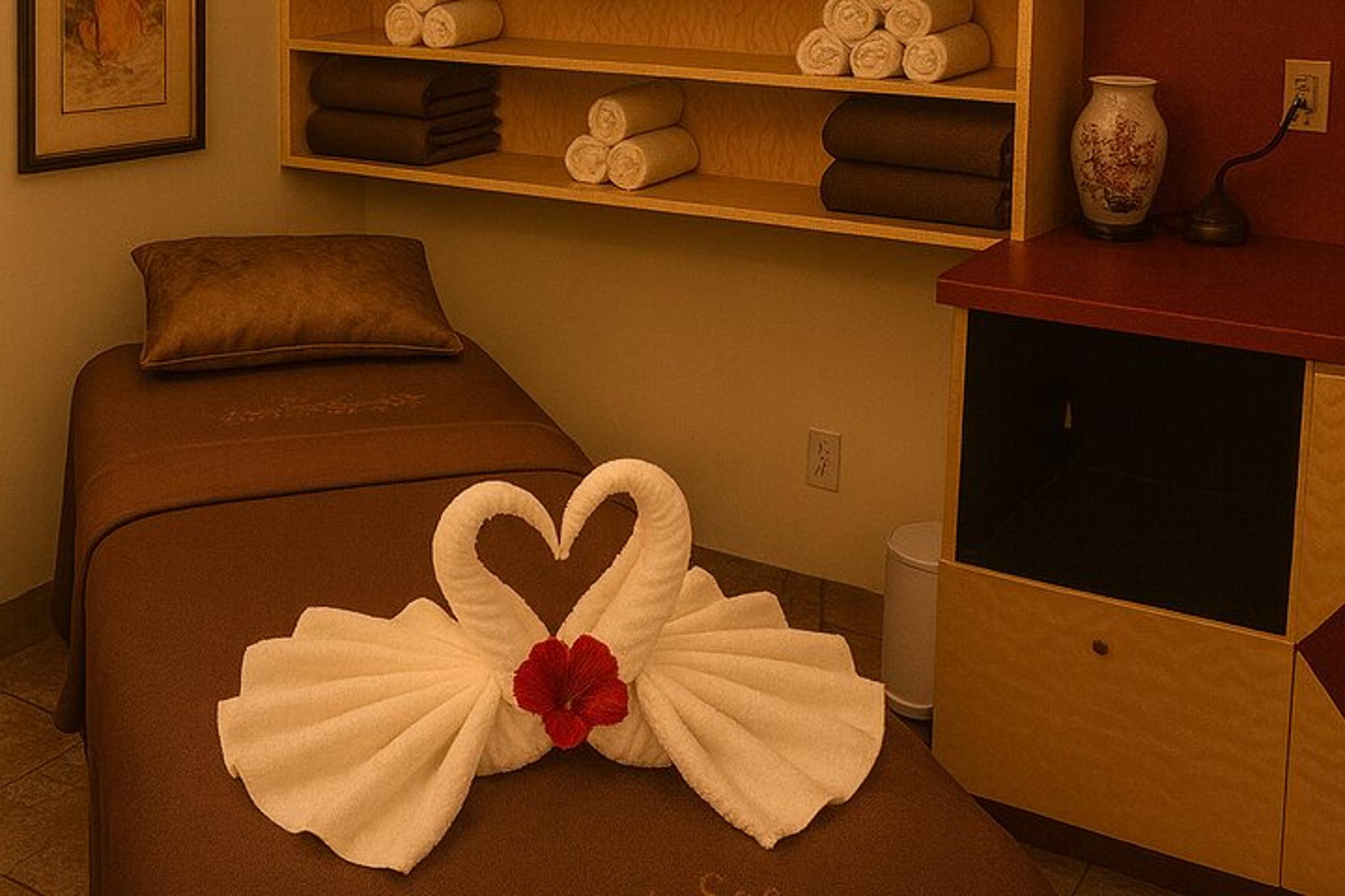 Las Vegas Body Massage with Hot Stones 60 Min - Image 3