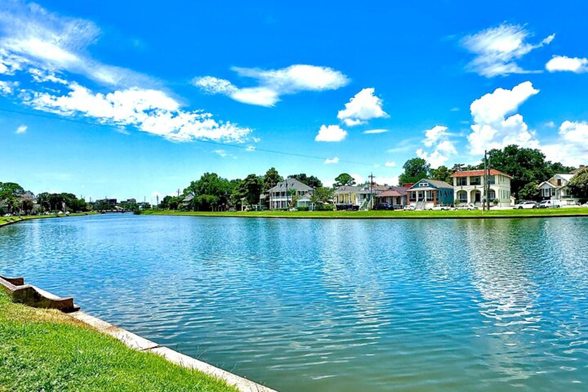 New Orleans Driving Tour with Bayou St. John