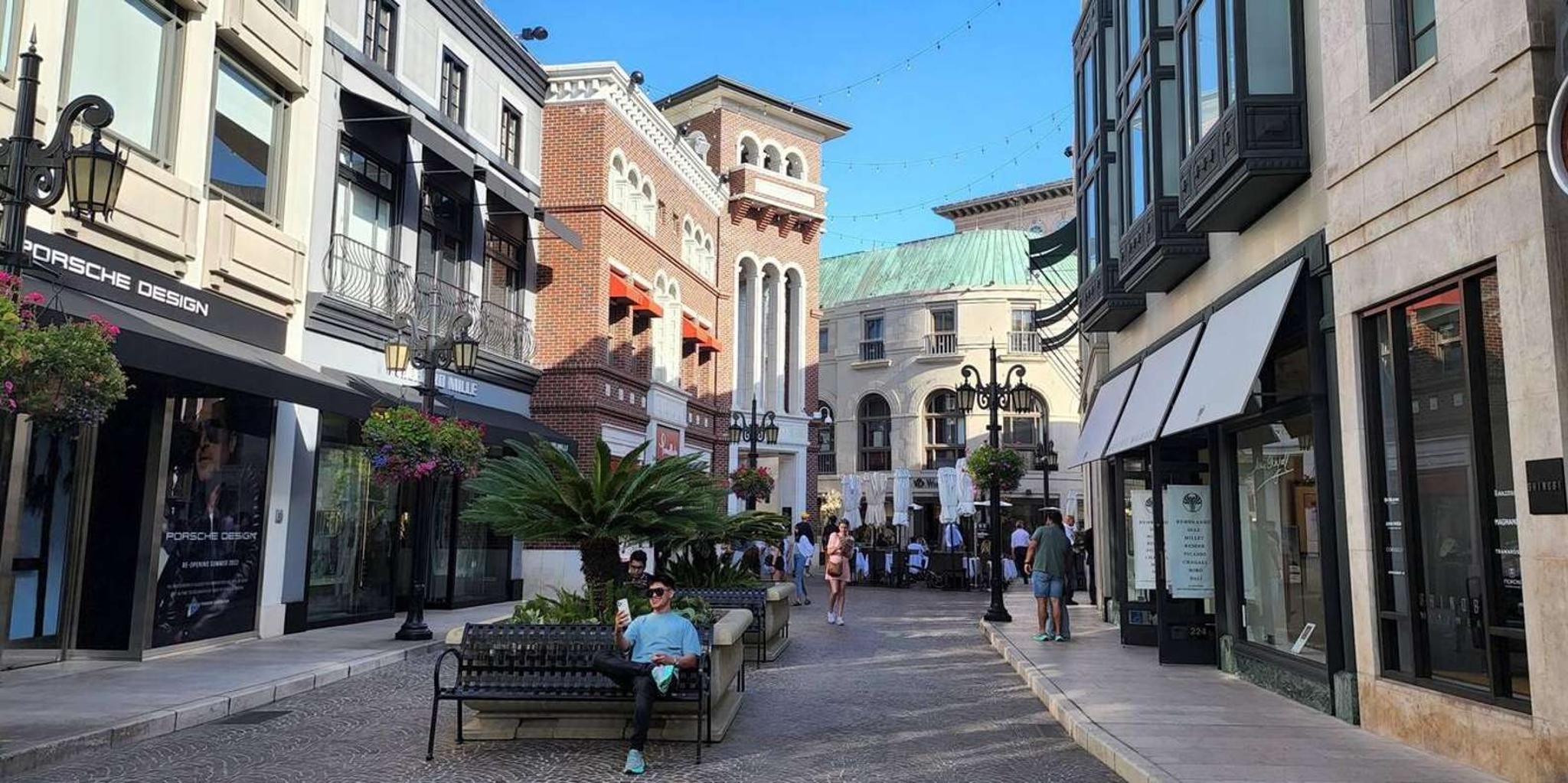 Beverly Hills History and Architecture Tour - Image 5