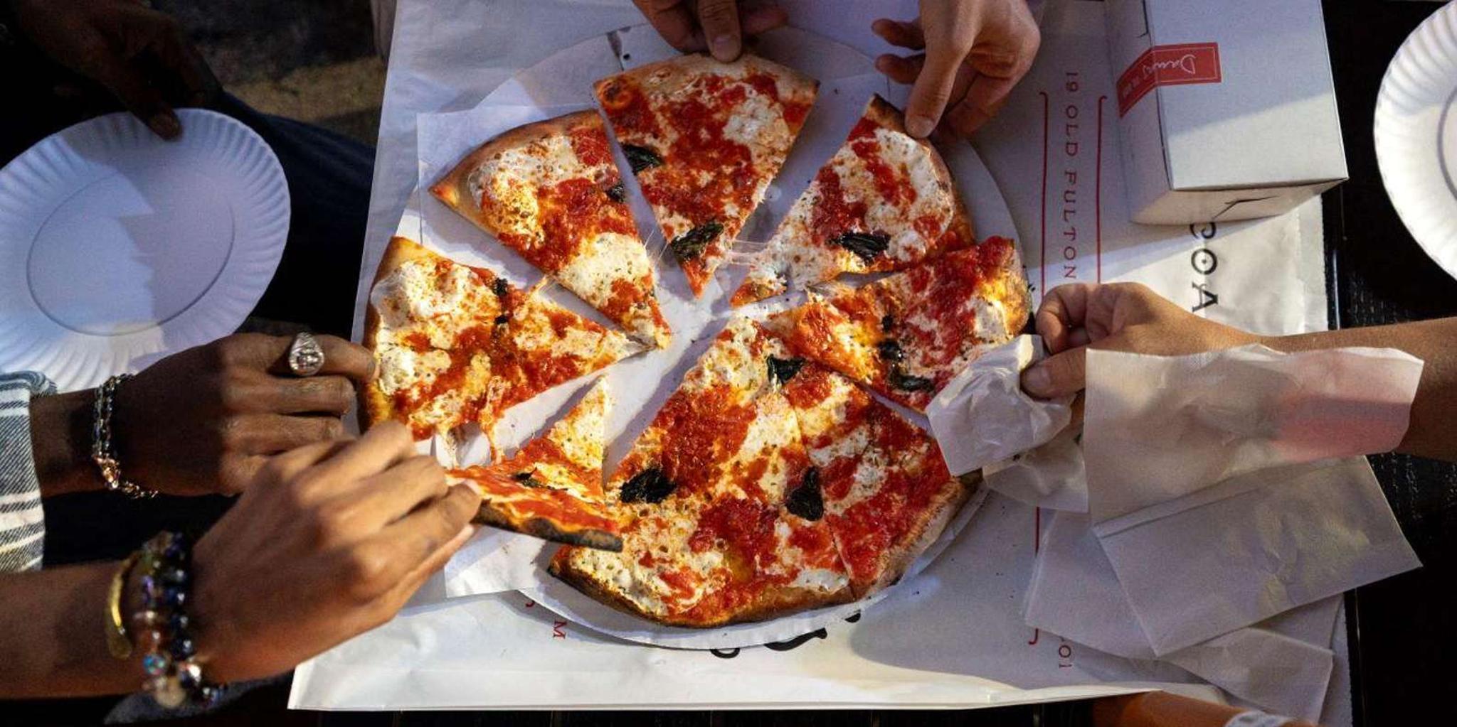 Brooklyn Heights and DUMBO Food Tour - Image 3