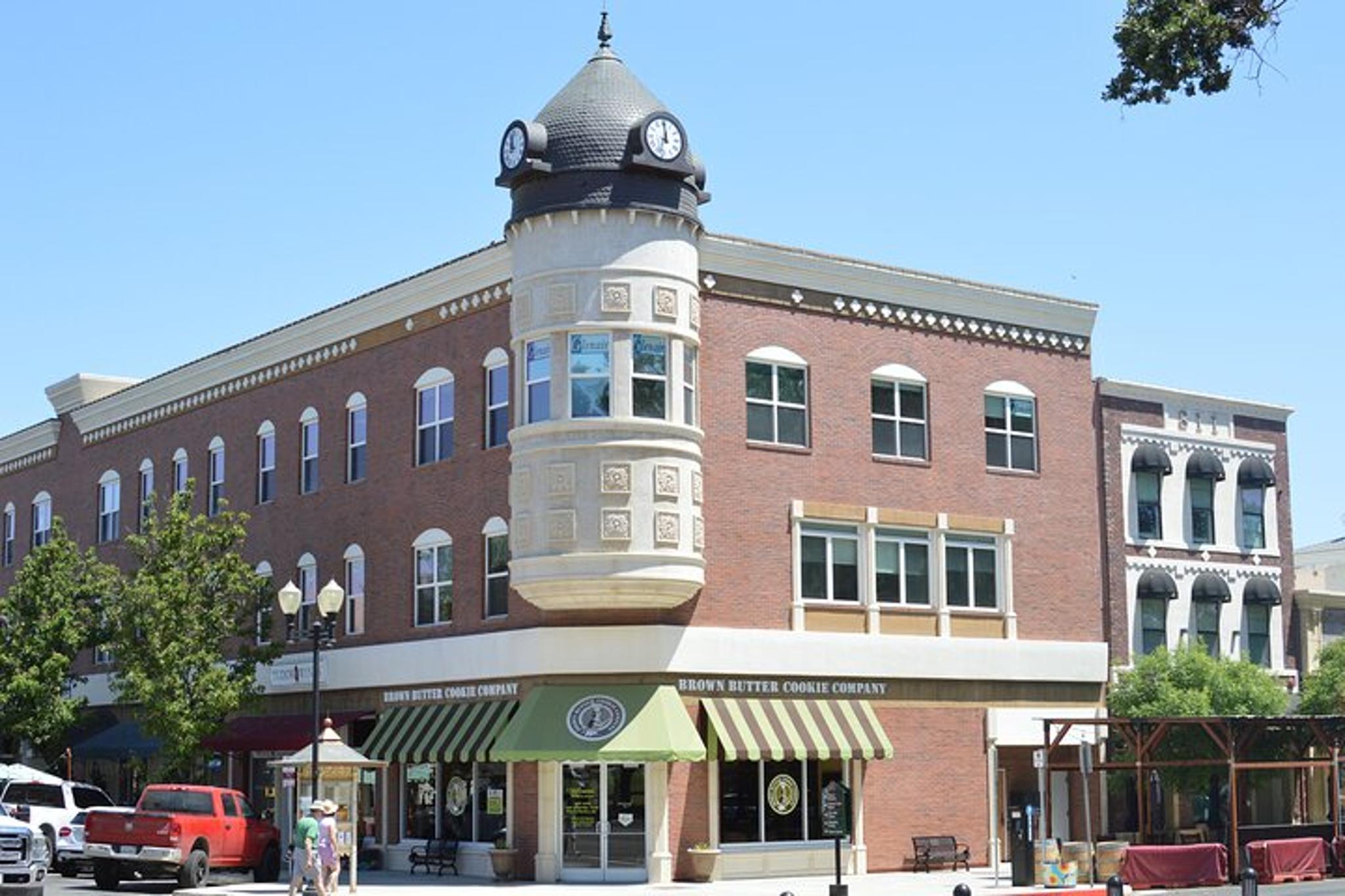 Paso Robles Scavenger Hunt Walking Tour - Image 1