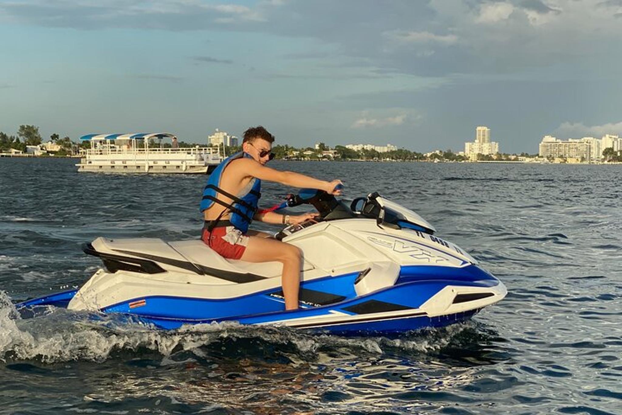 Miami Jet Ski Tour Biscayne Bay 1 hr - Image 6